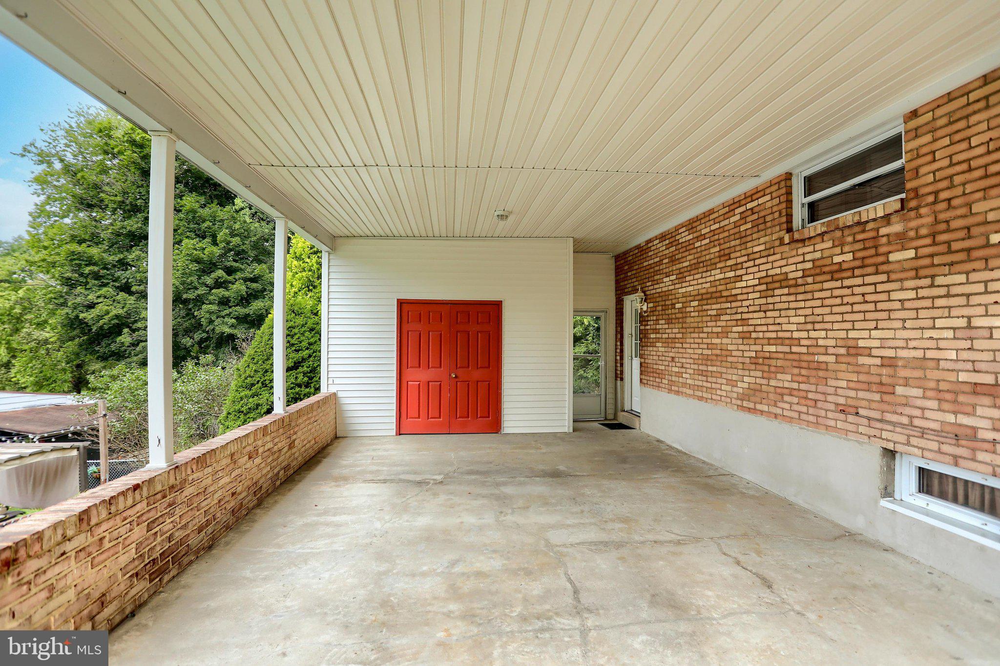 3 KAREN COURT