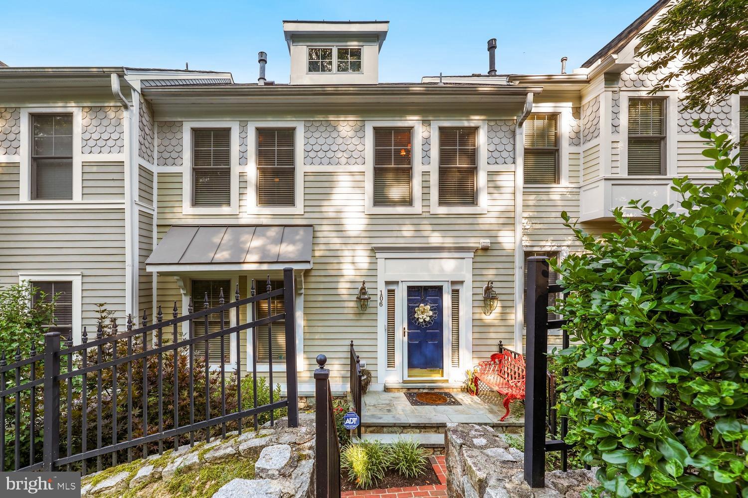 106 EDGEHILL DRIVE