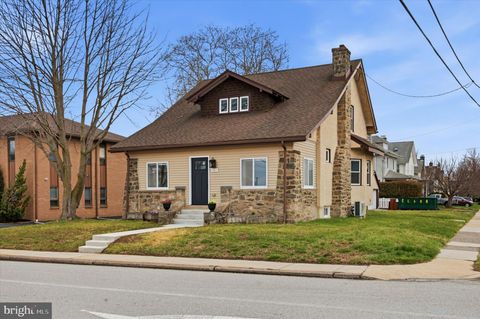 Photo of 101 N Eagle Road, HAVERTOWN, PA 19083 (MLS # PADE2110792)