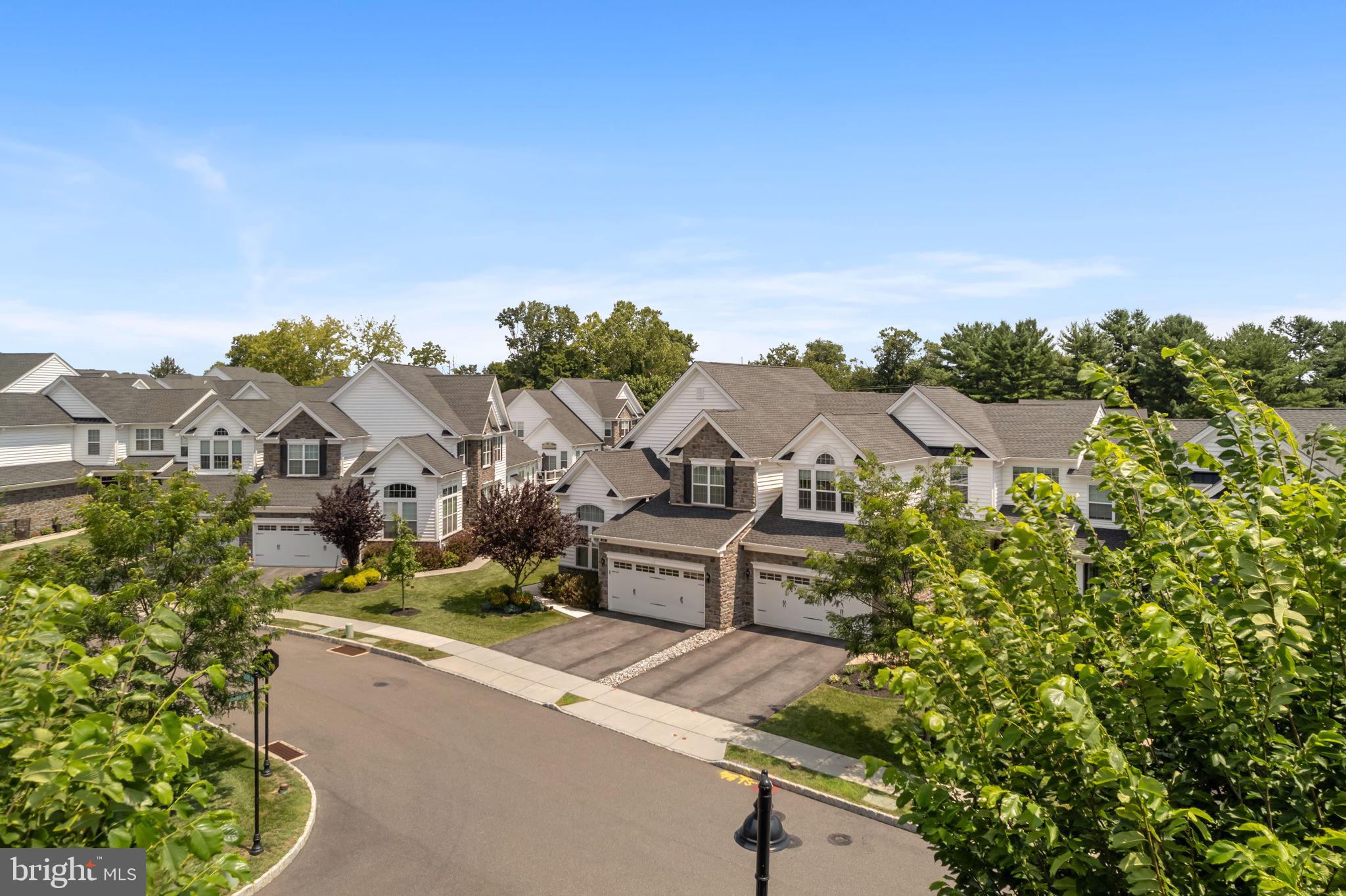 ENCLAVE AT ELLIS PRE - Residential