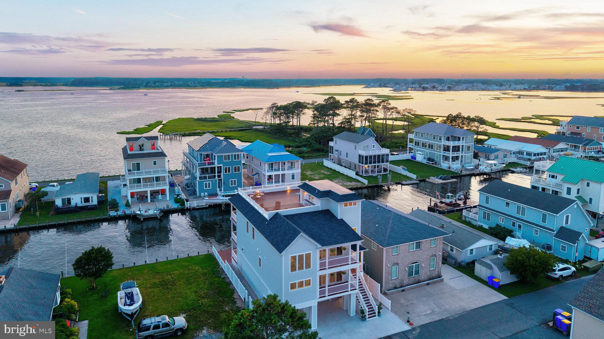 CAPE WINDSOR - Residential