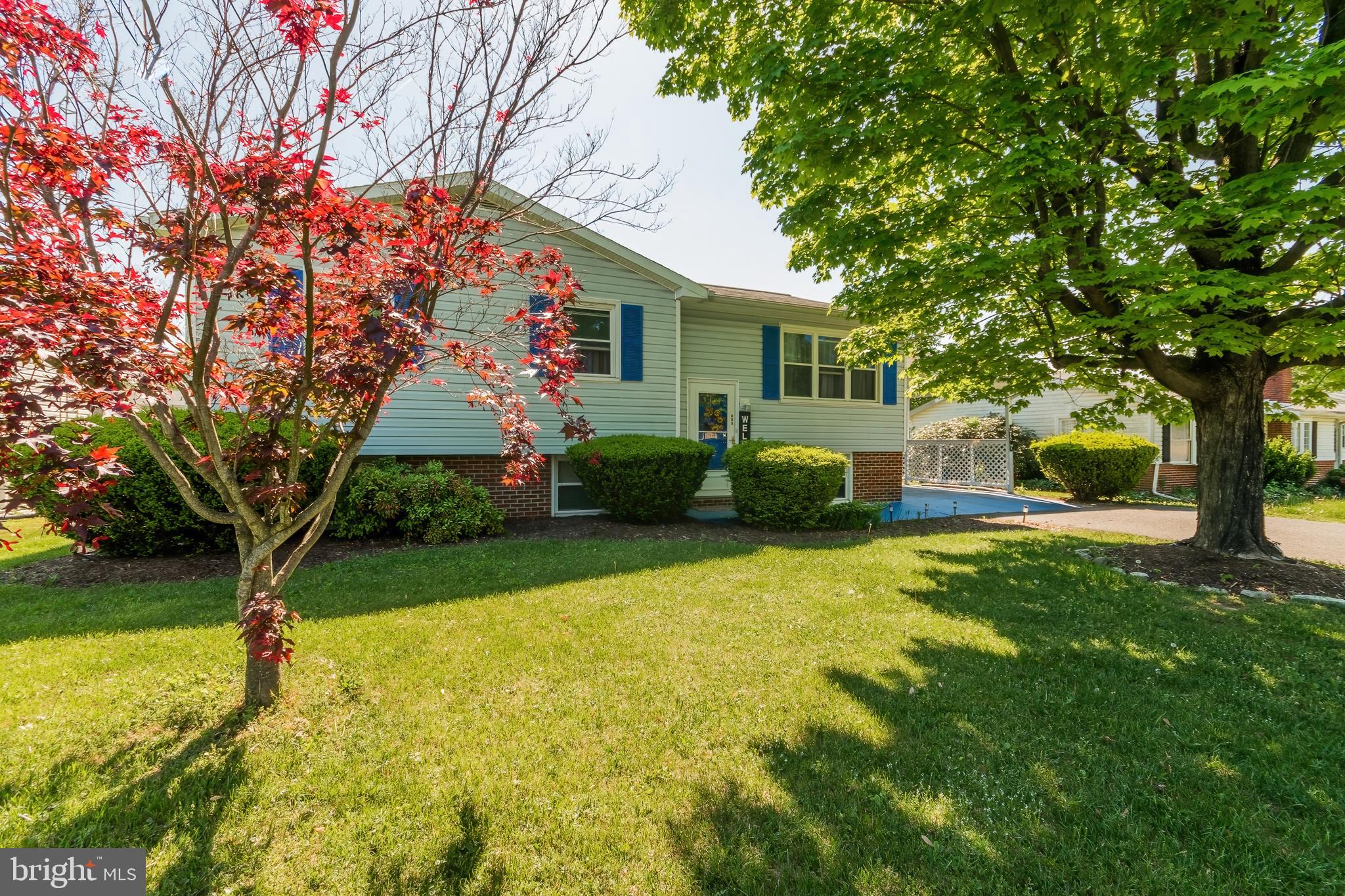 MOUNTAIN VIEW ACRES - Residential