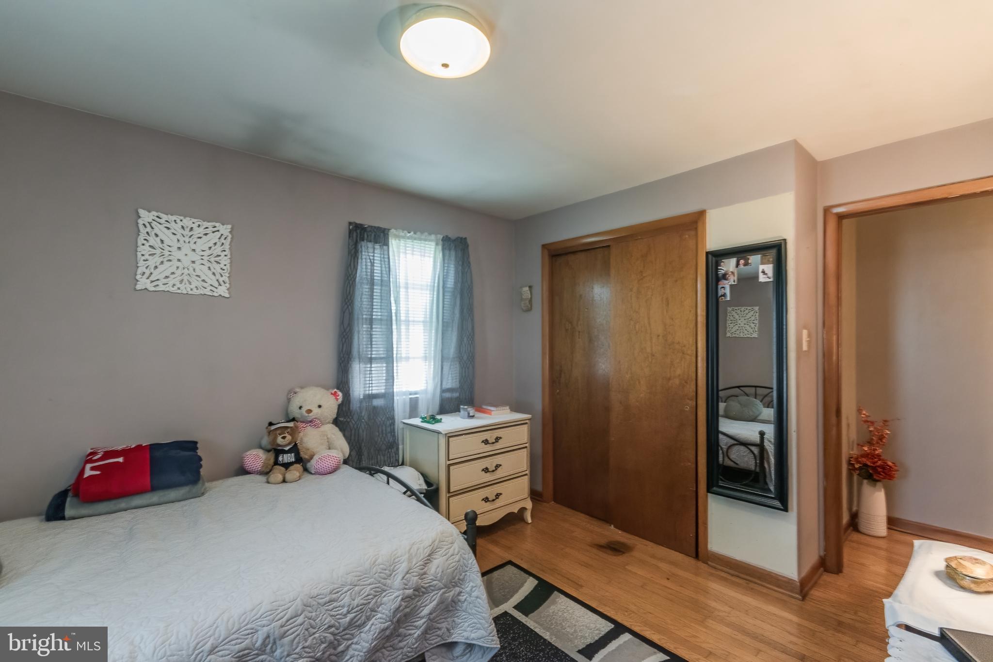 MOUNTAIN VIEW ACRES - Residential