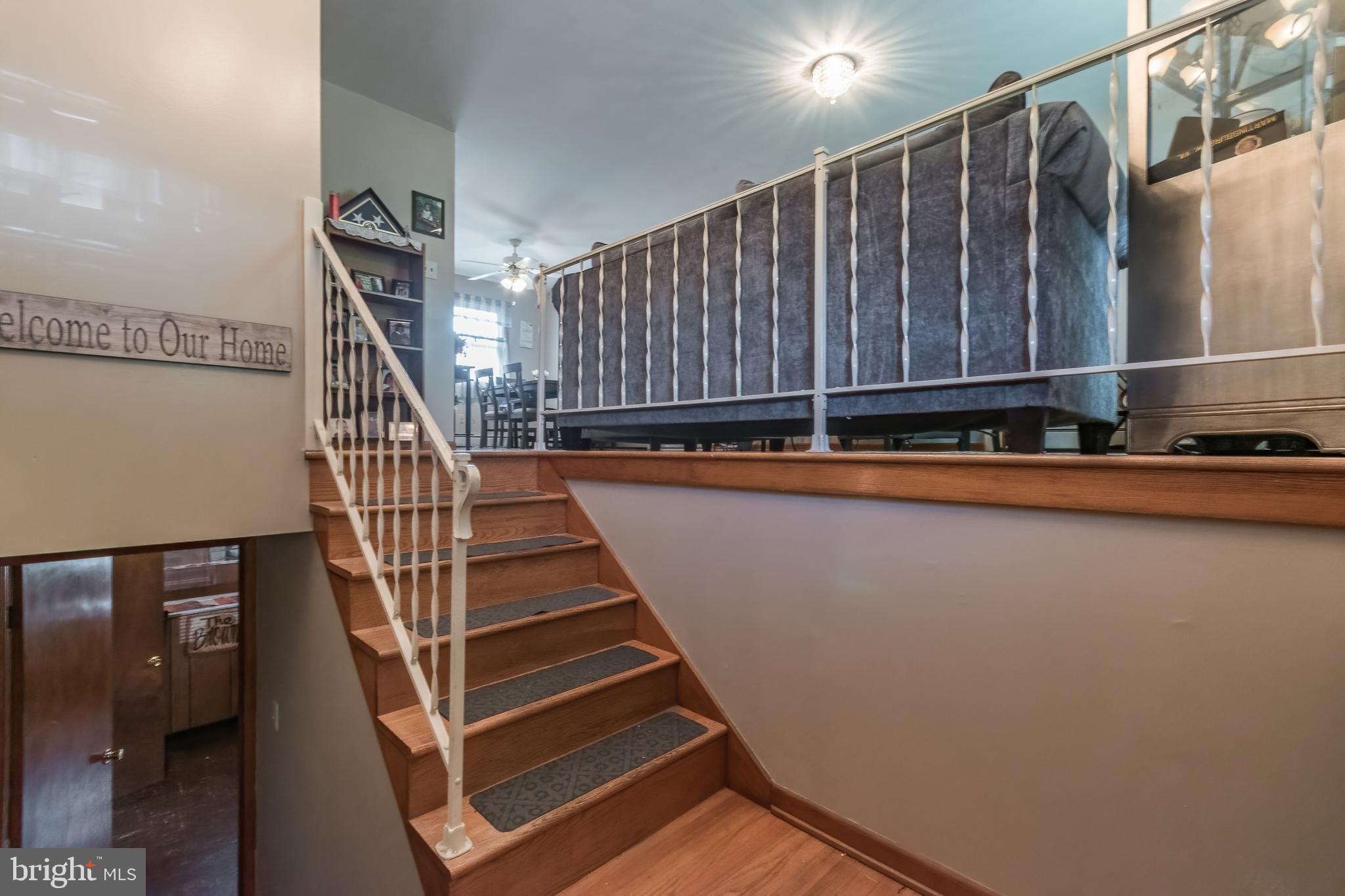 MOUNTAIN VIEW ACRES - Residential