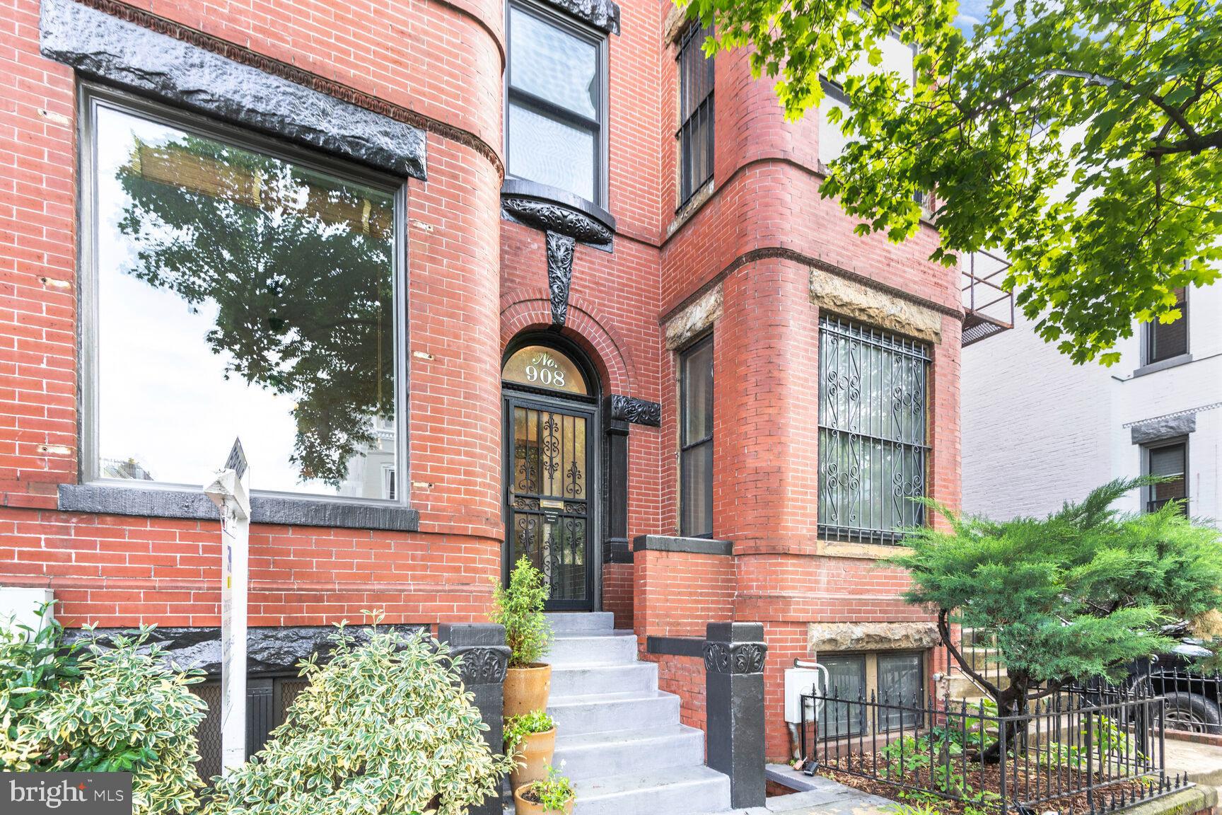 908 WESTMINSTER STREET NW