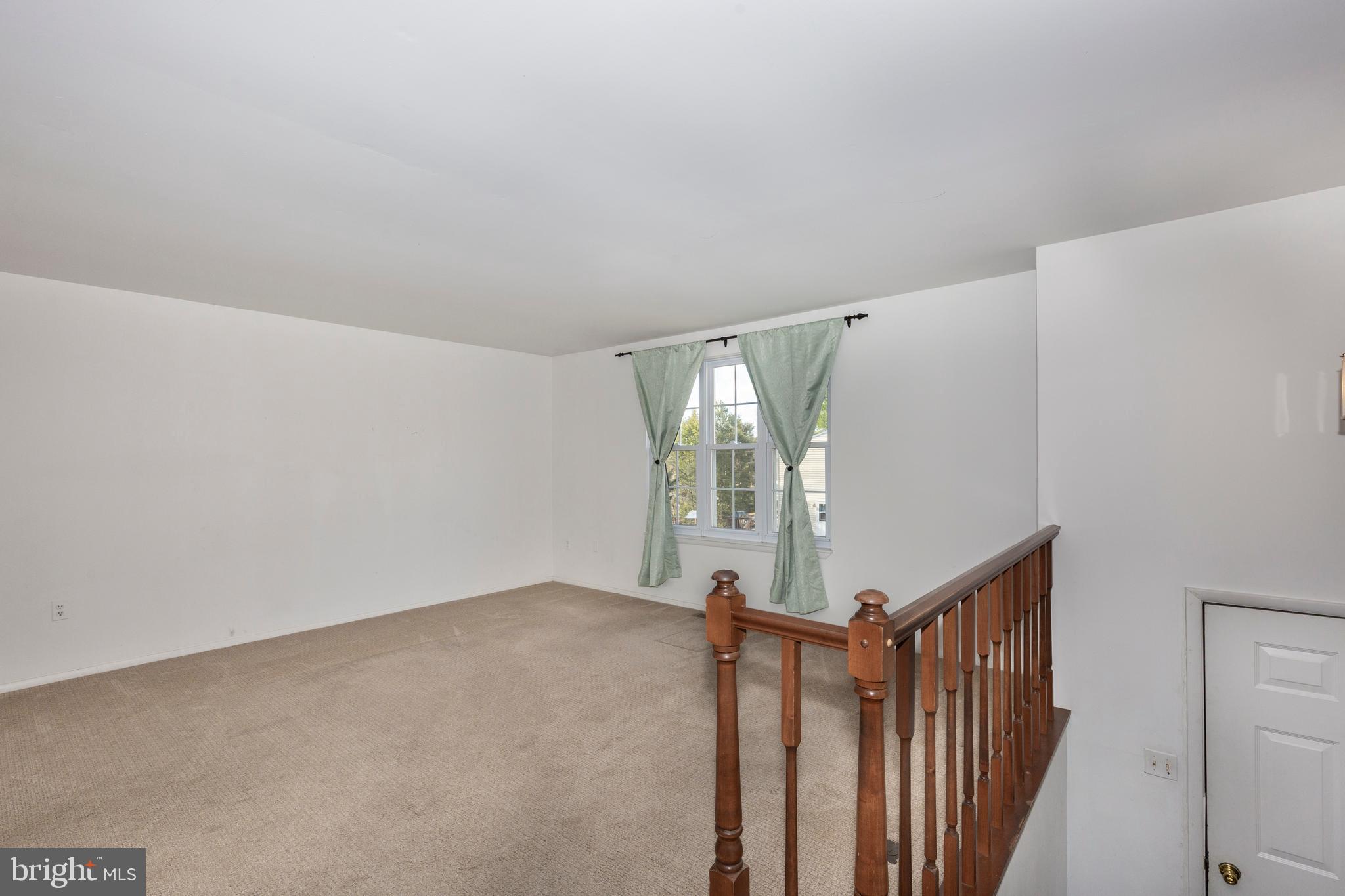 AUTUMN RIDGE - Residential