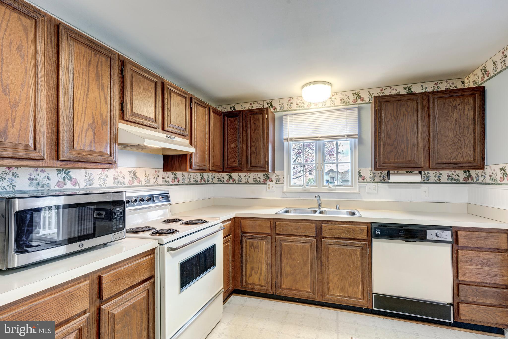 AUTUMN RIDGE - Residential