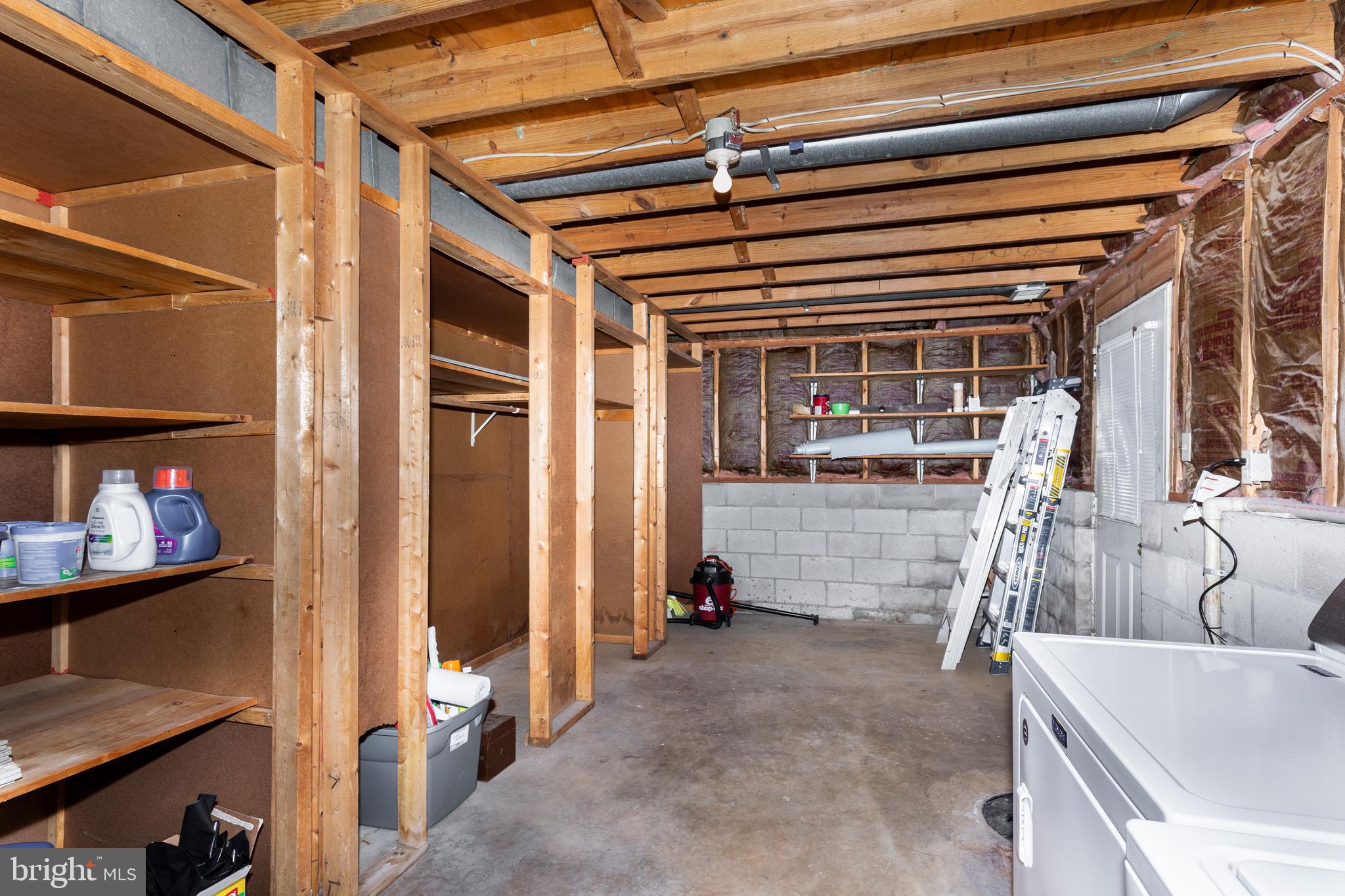 AUTUMN RIDGE - Residential