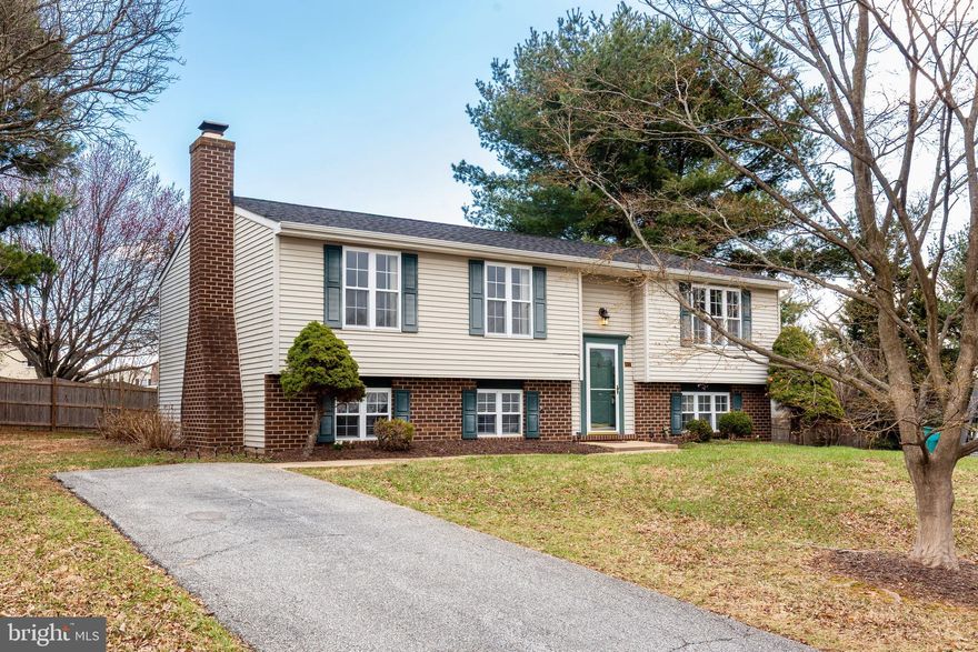 Don't miss out on this 4 BR 3 Full bath split foyer in a great location at the end of a culdesac! Roof only 5 years old. Heat pump, windows, water heater, and some appliances have been replaced in recent years.  You are going to love the beautiful deck off of the dining room that overlooks the nice sized back yard.  The primary bedroom has its own full bath. The lower level has a lovely finished family room with full windows and a wood burning fireplace. There is a full bath and a bedroom on the lower level as well.  Call today to schedule your showing!!