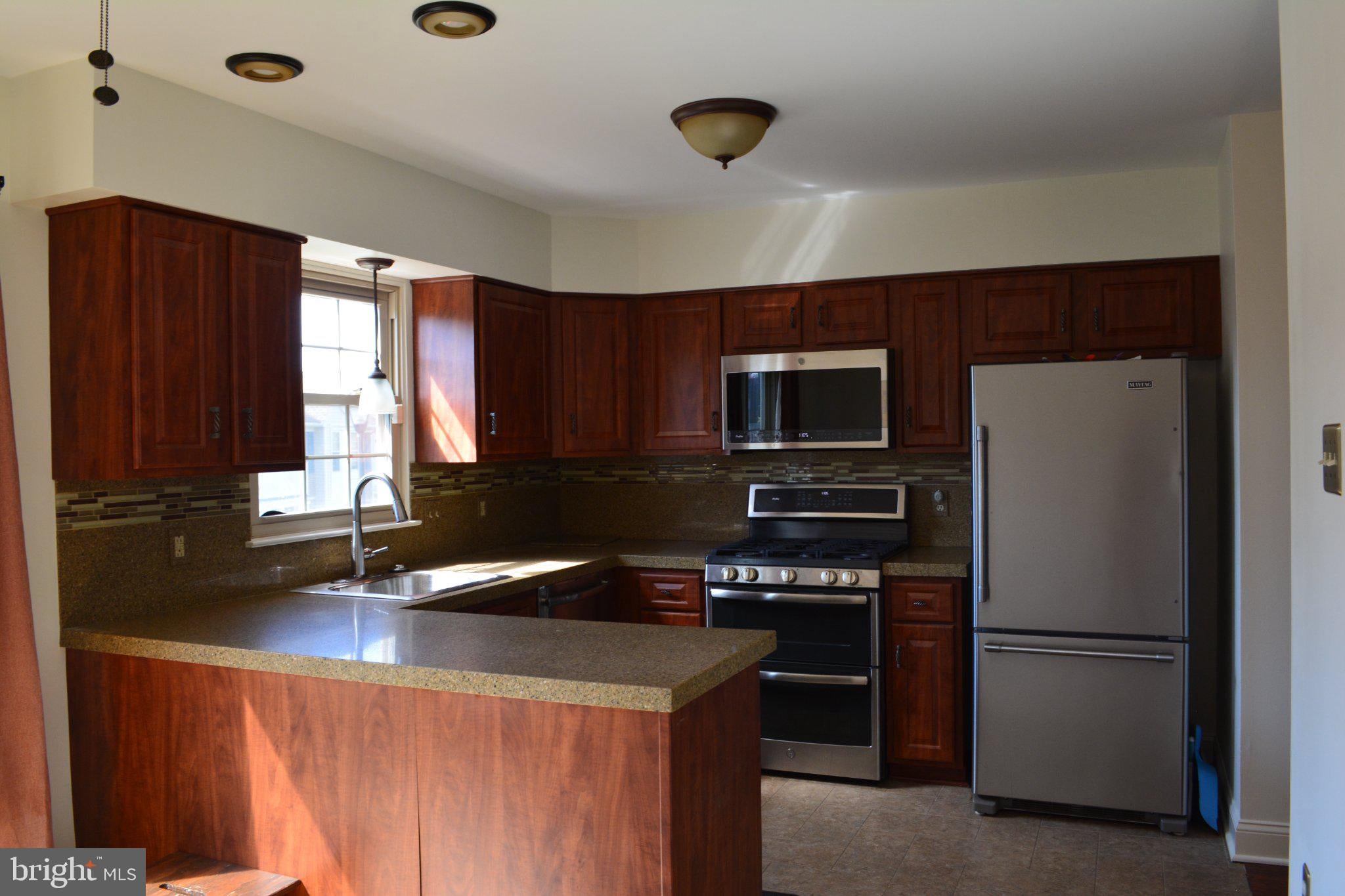 1155 BRAMBLEWOOD COURT