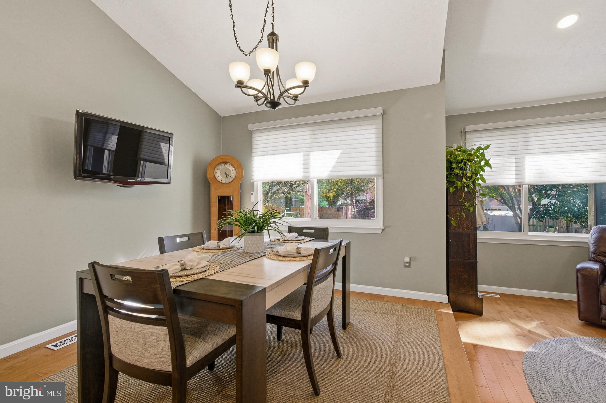 BRAMPTON HILLS - Residential