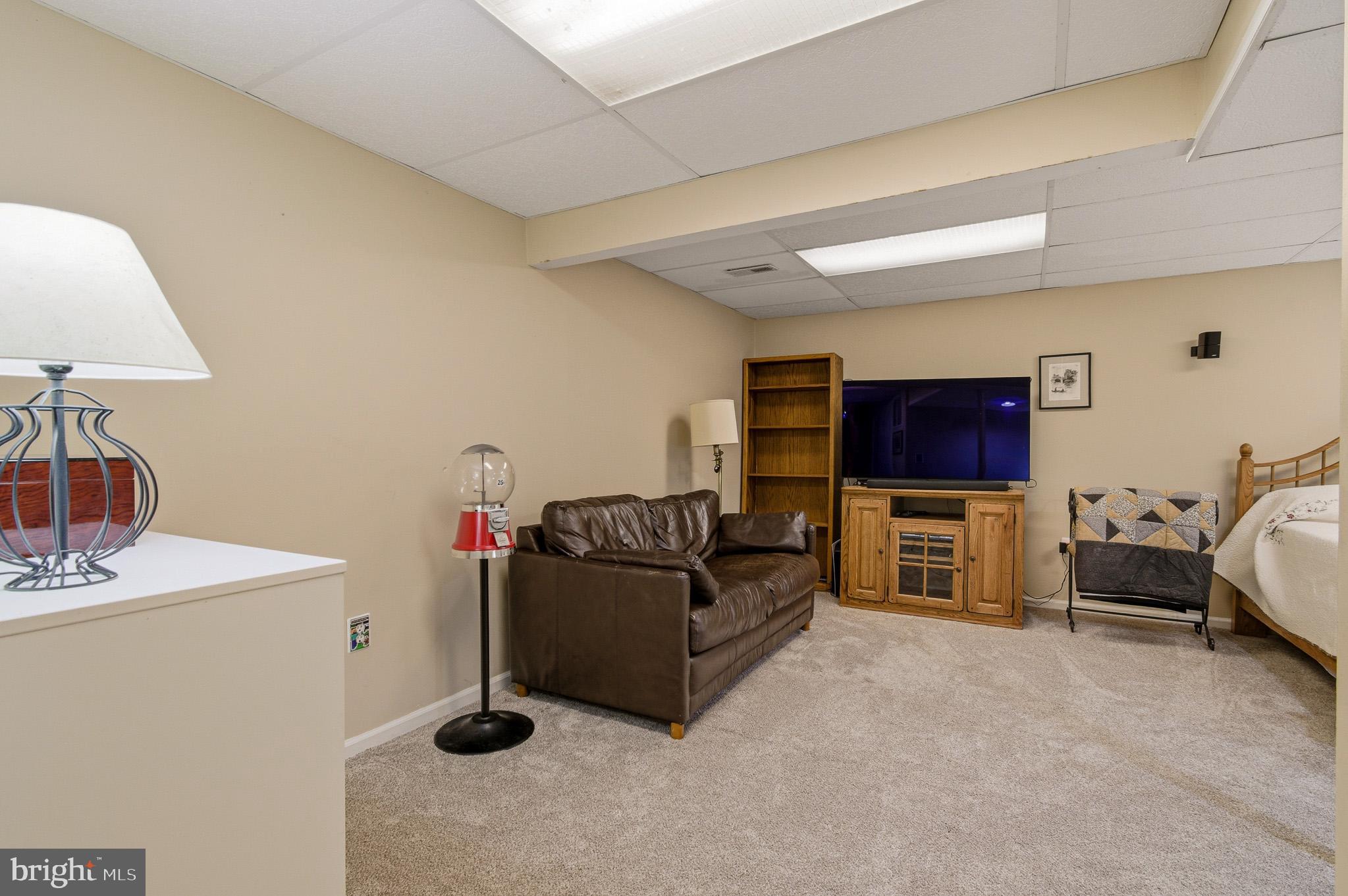 BRAMPTON HILLS - Residential