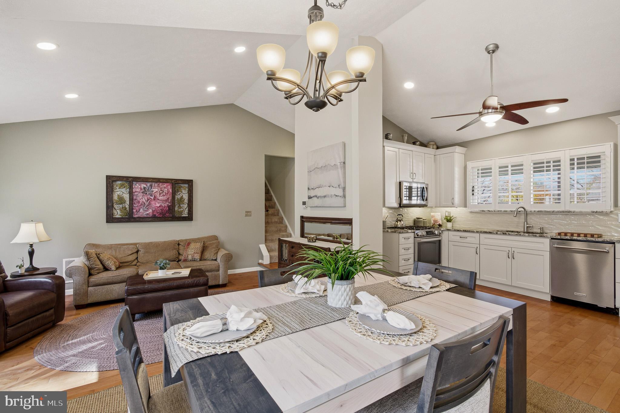 BRAMPTON HILLS - Residential