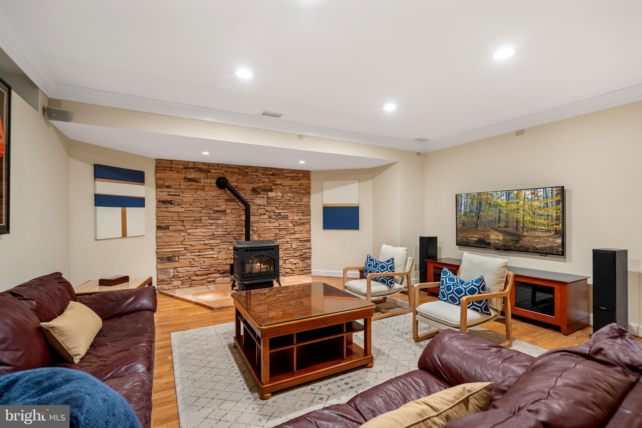 GREENSPRING VALLEY - Residential