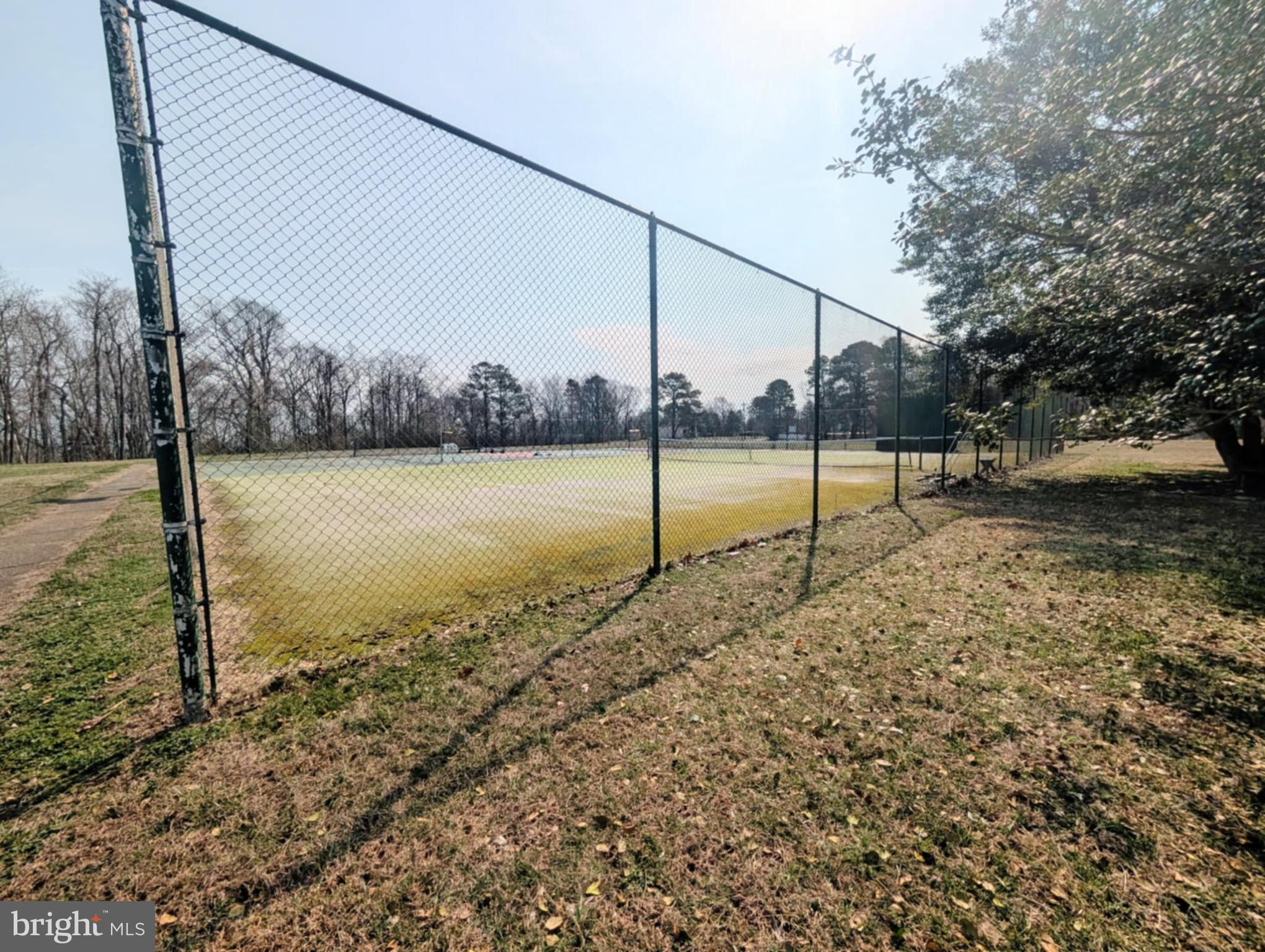 STRATFORD HARBOUR - Land