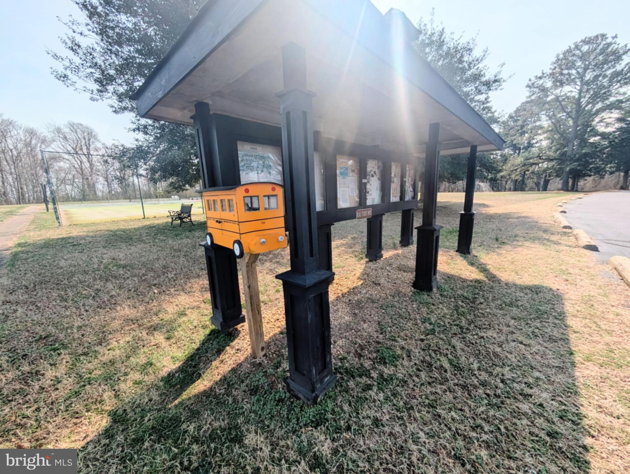 STRATFORD HARBOUR - Land