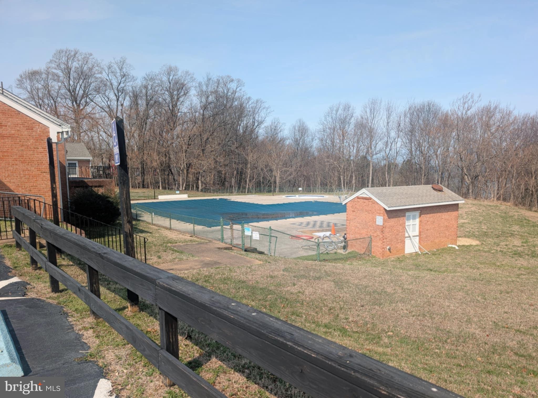 STRATFORD HARBOUR - Land