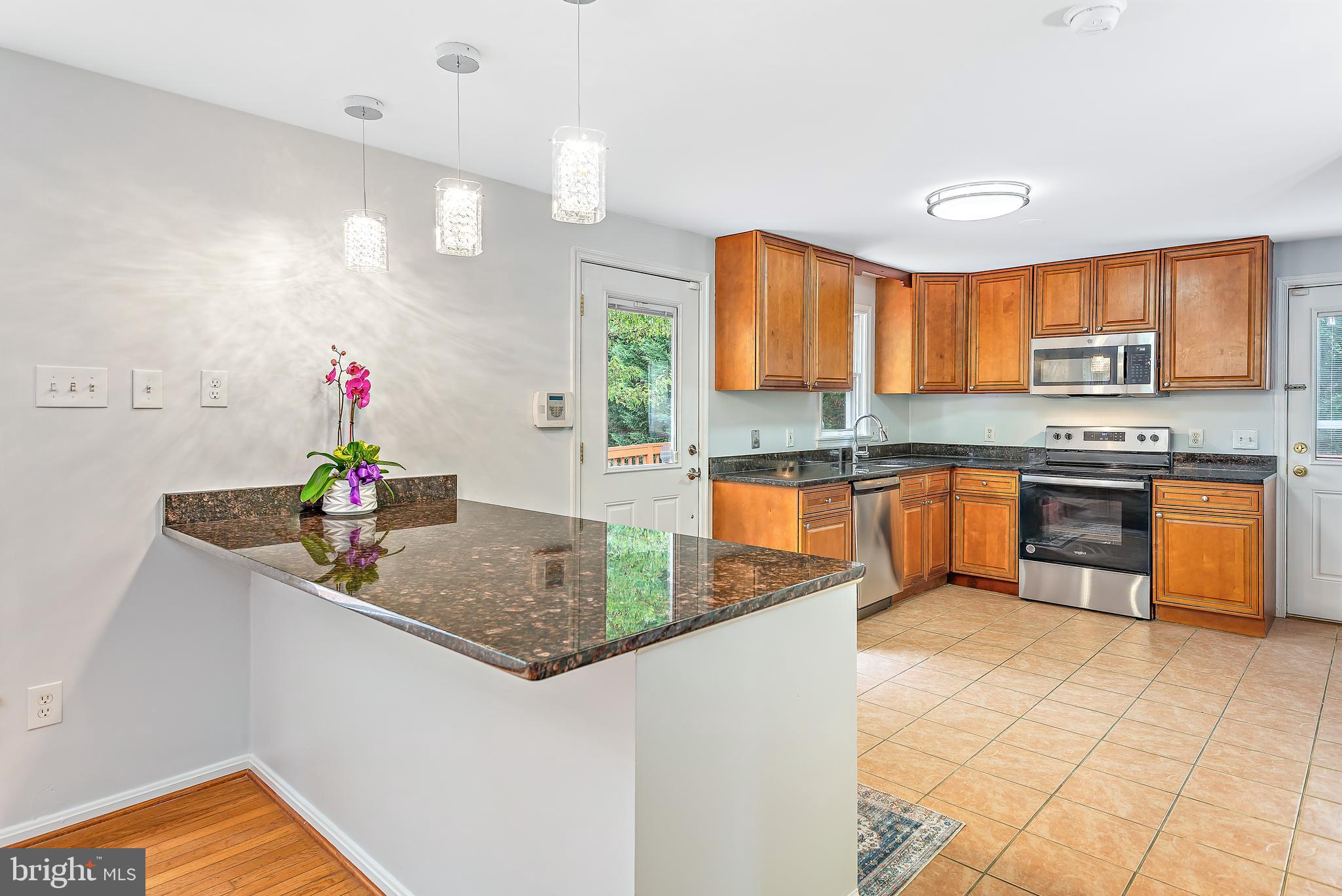 STONEGATE - Residential