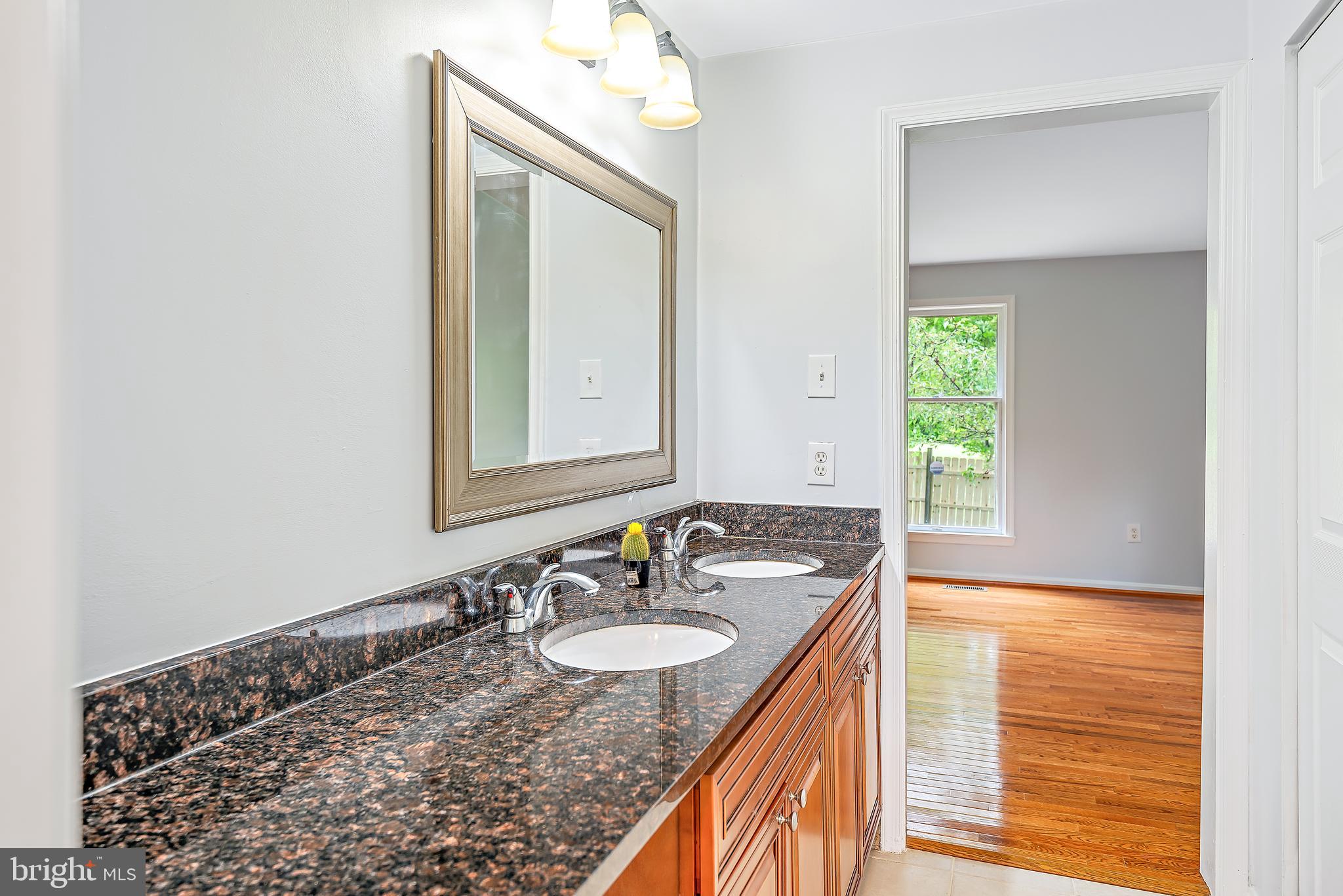 STONEGATE - Residential