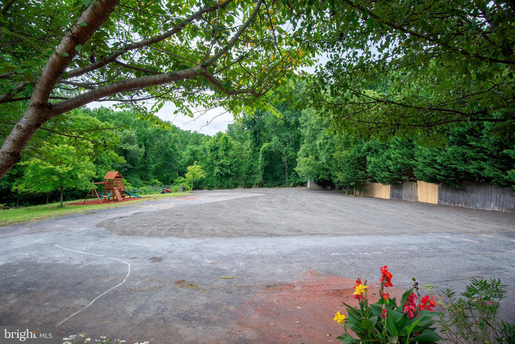 STONEGATE - Residential