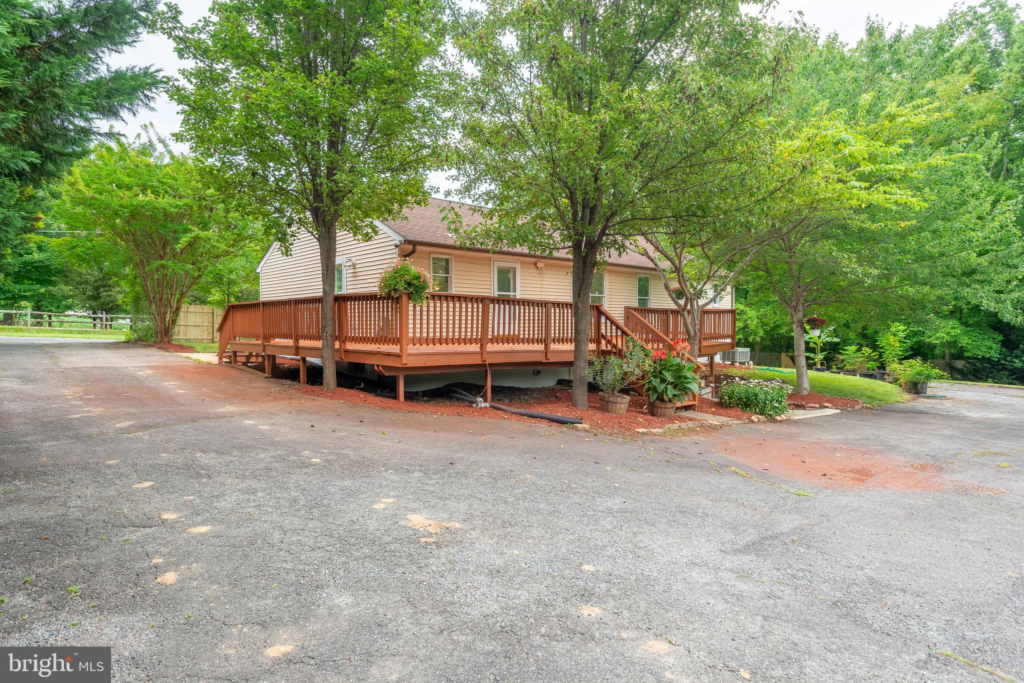 STONEGATE - Residential