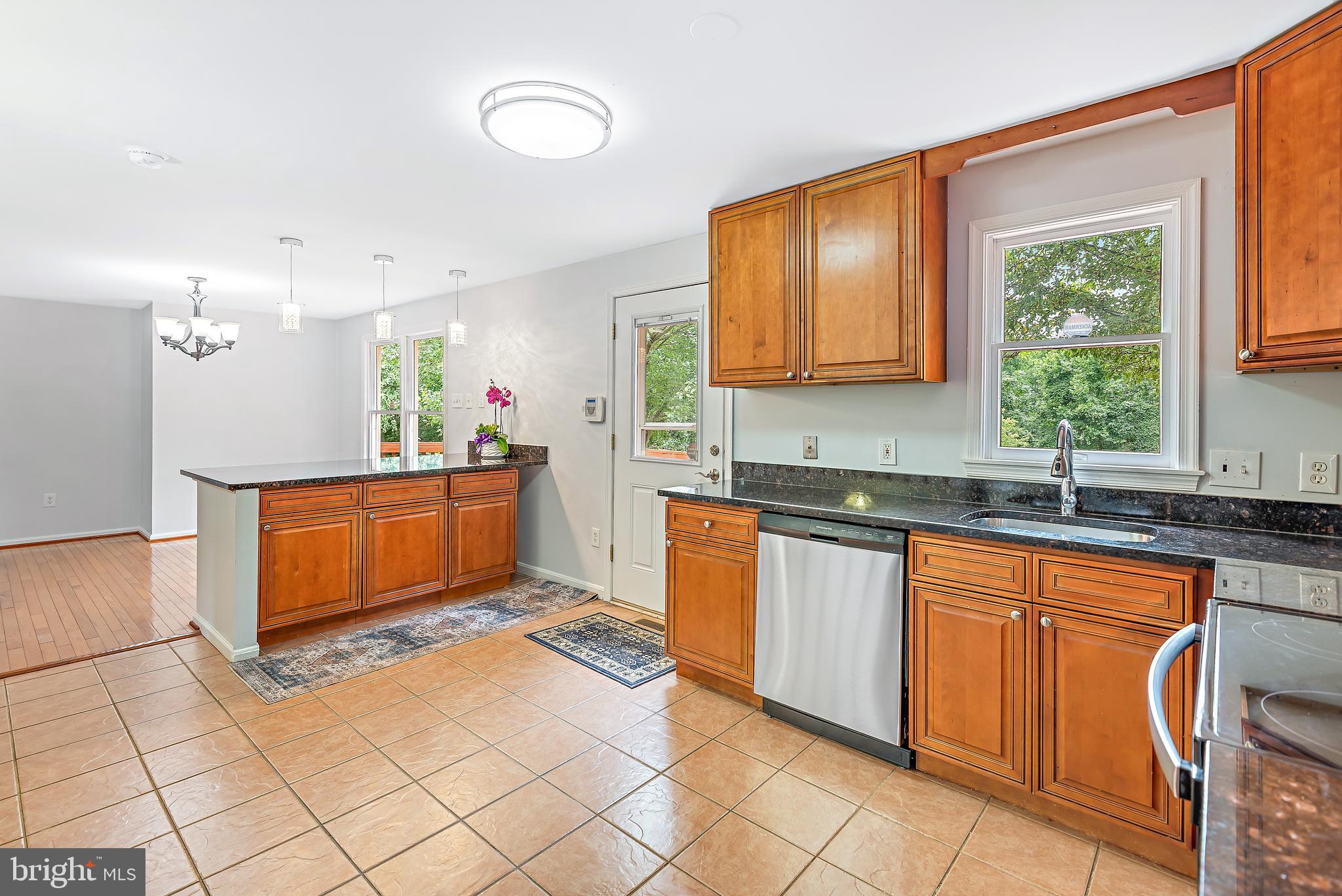 STONEGATE - Residential