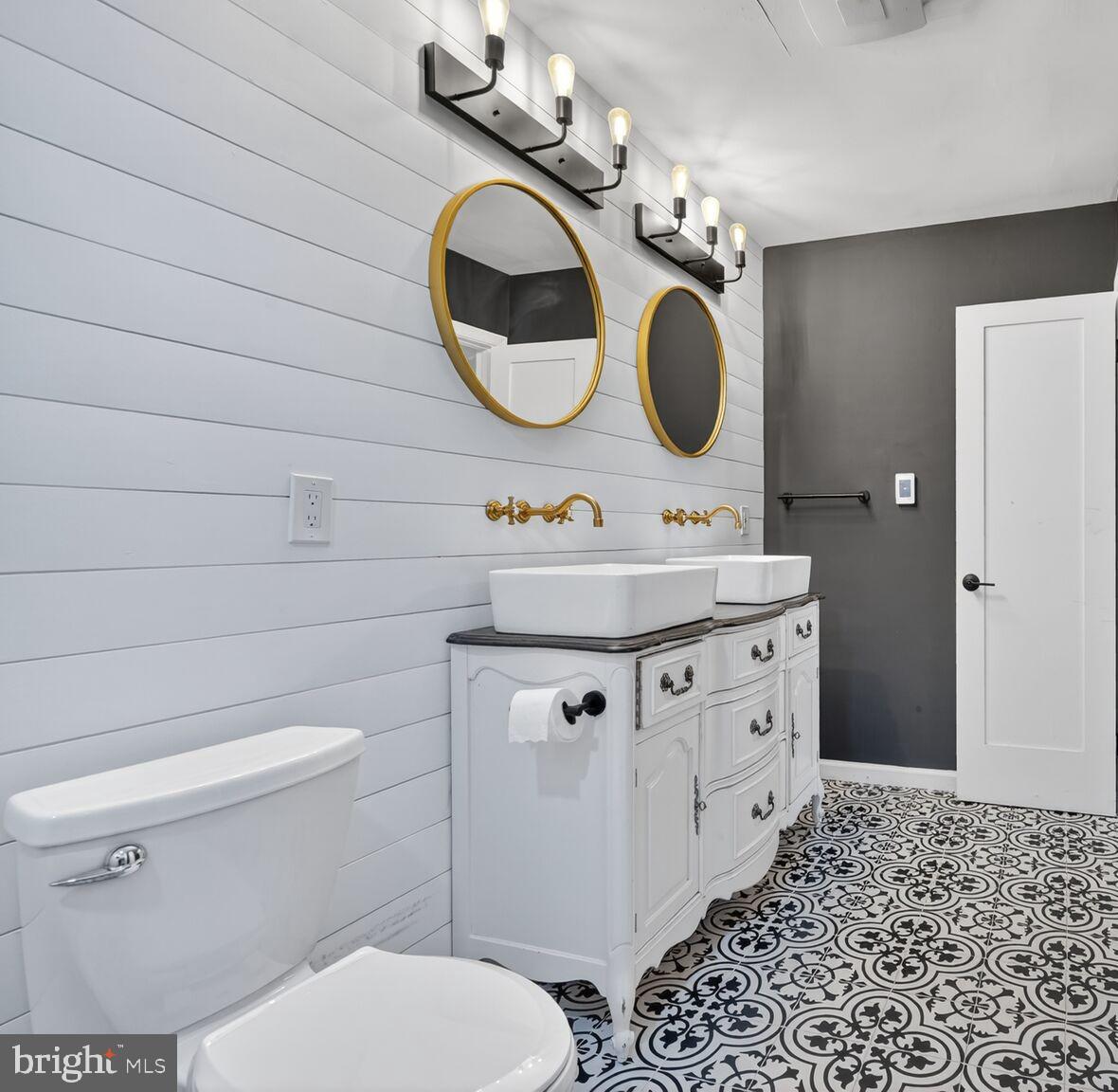 WINDBROOKE - Residential