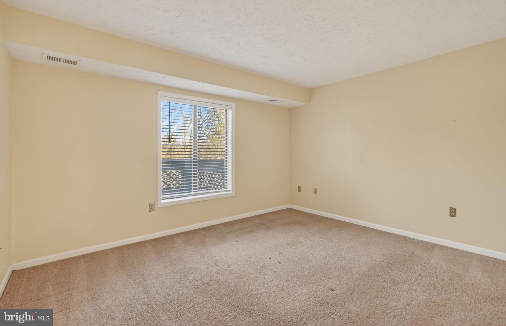 WINDBROOKE - Residential