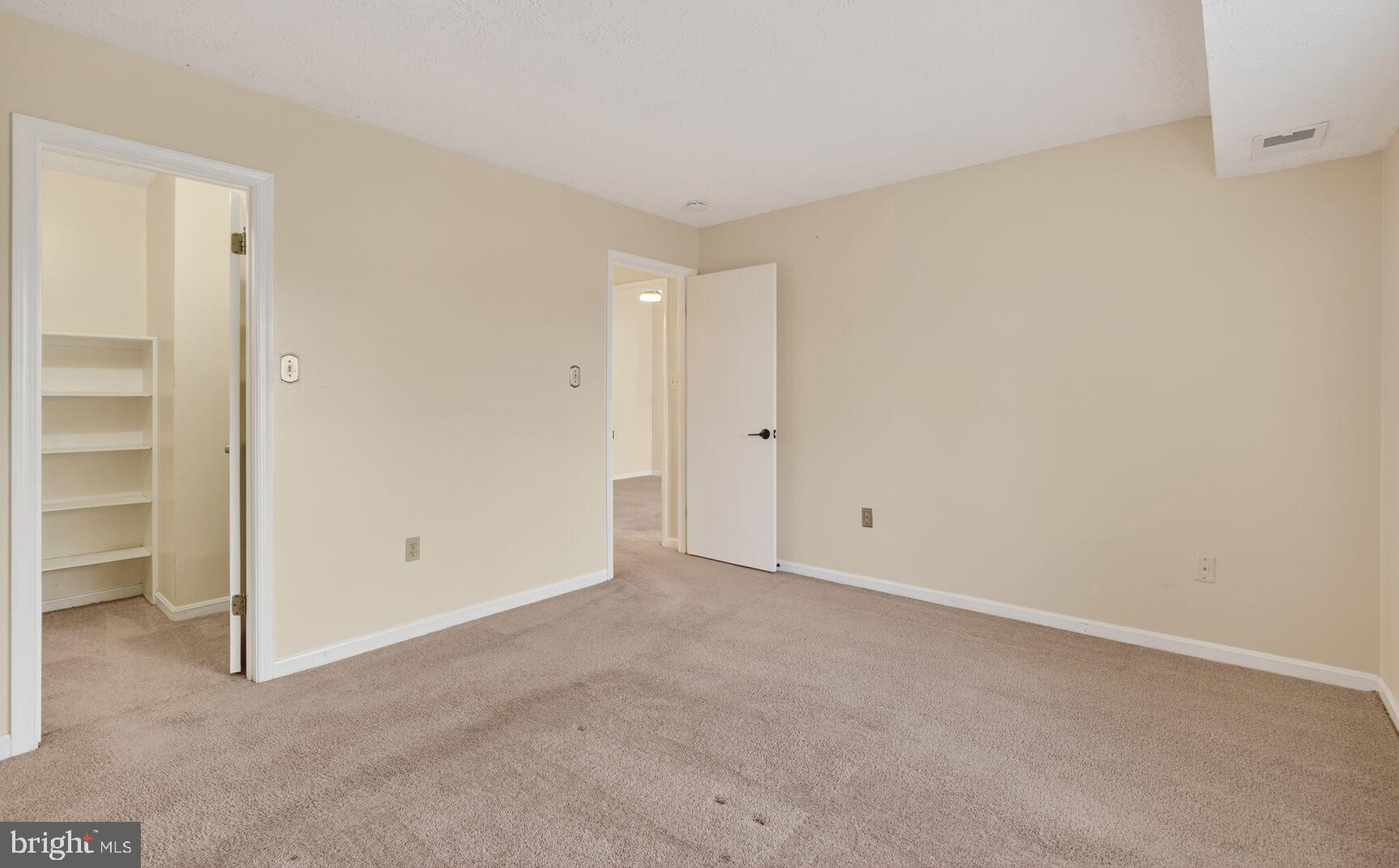 WINDBROOKE - Residential