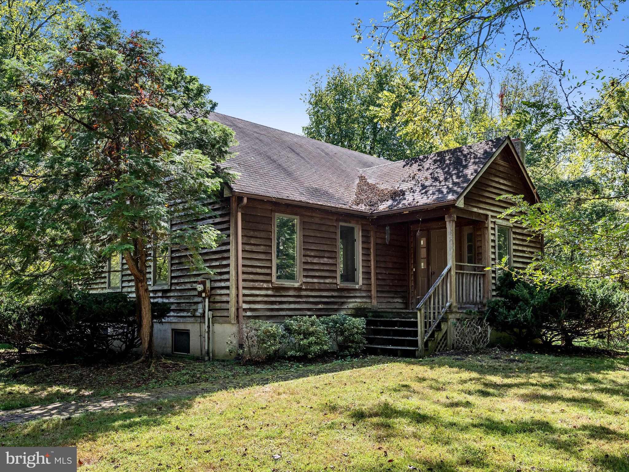 616 CHESTNUT LANE