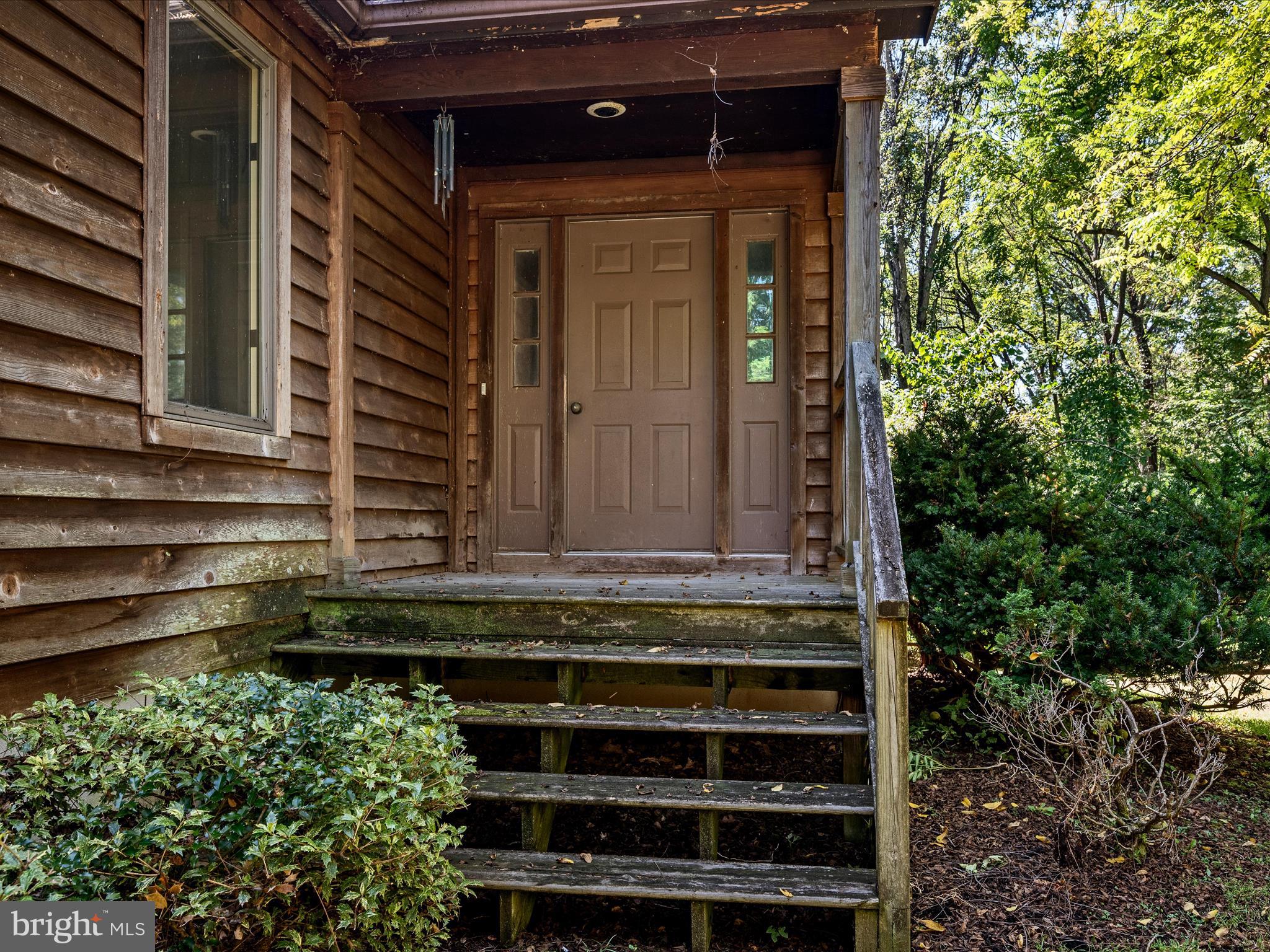 616 CHESTNUT LANE