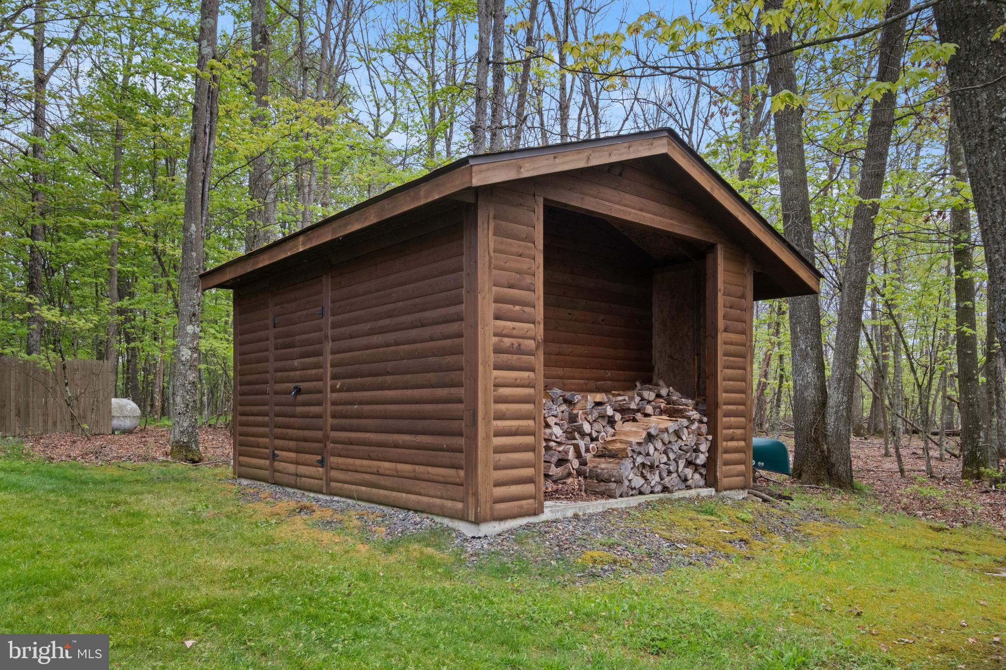 HICKORY RIDGE - Residential