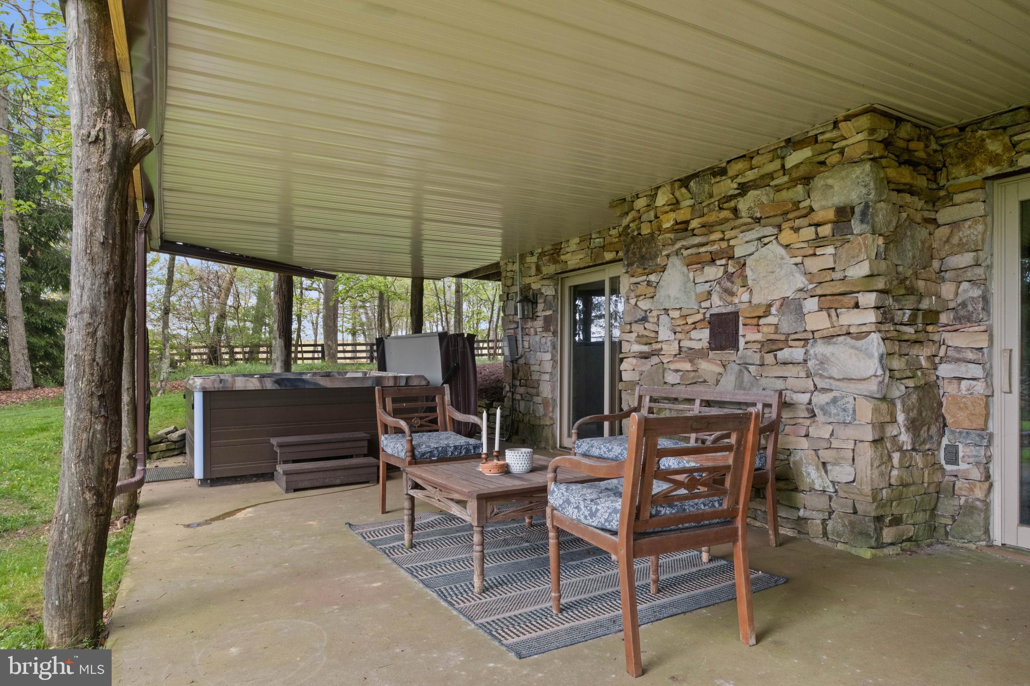 HICKORY RIDGE - Residential