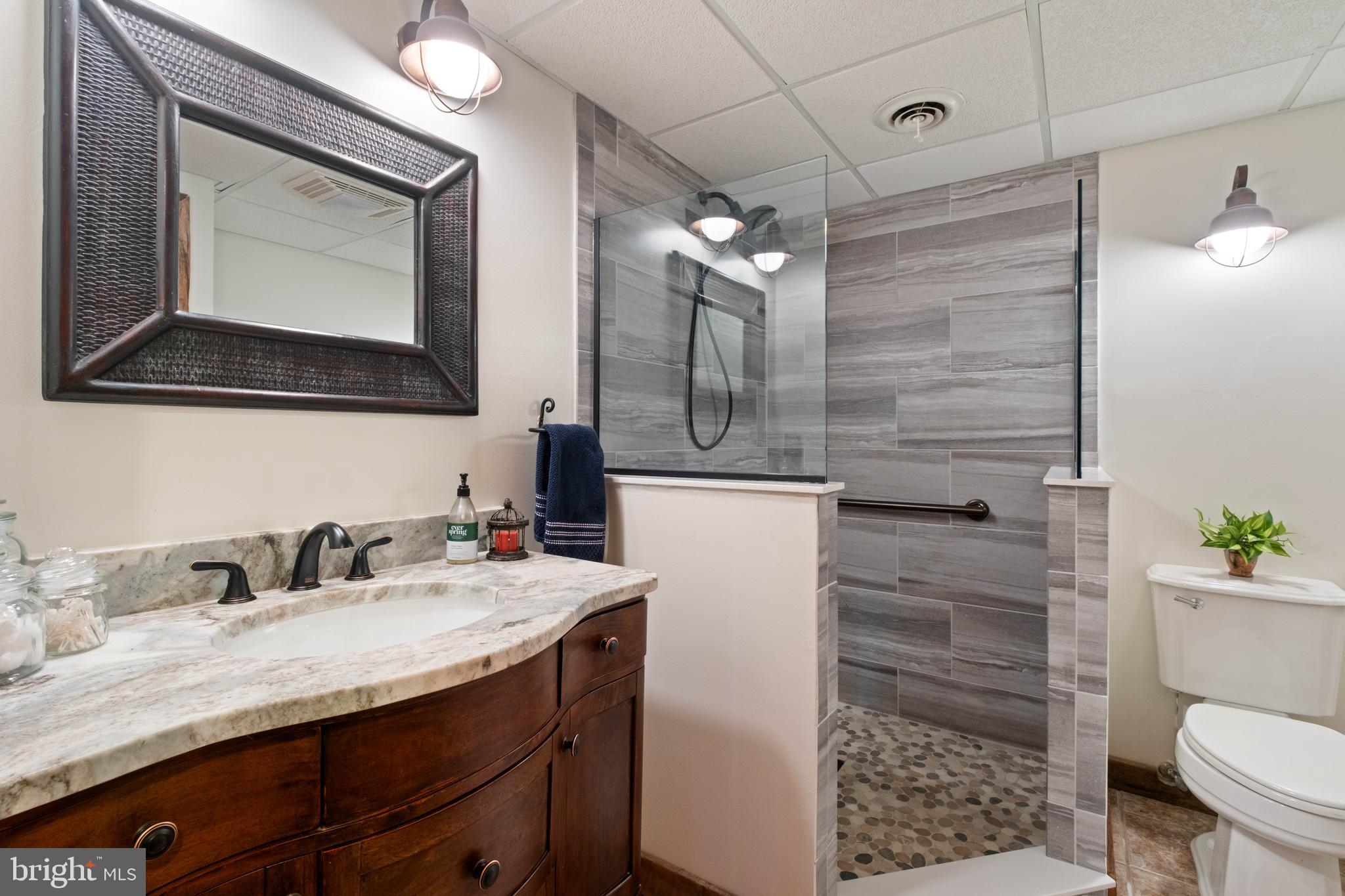 HICKORY RIDGE - Residential