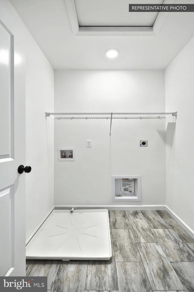 STONE MILL ESTATES - Residential