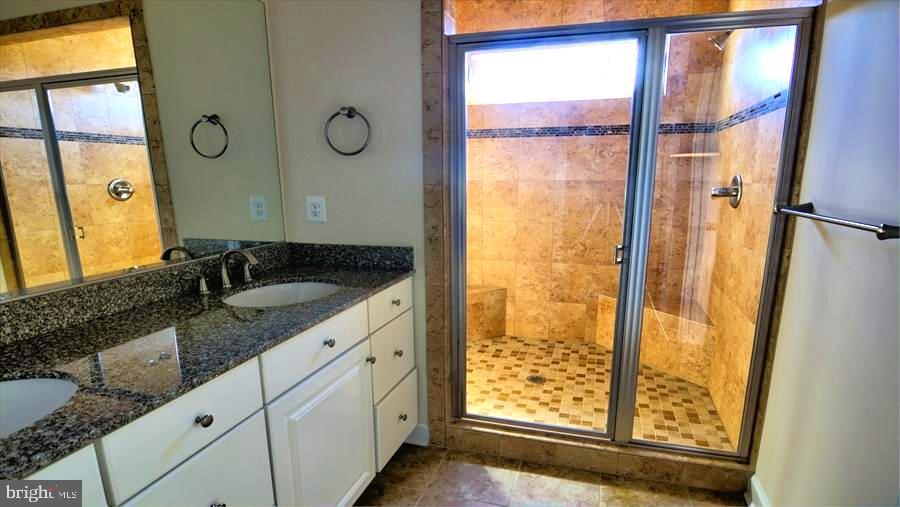 PARKSIDE - Residential