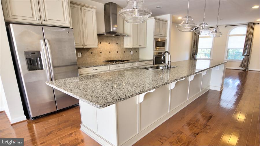 PARKSIDE - Residential