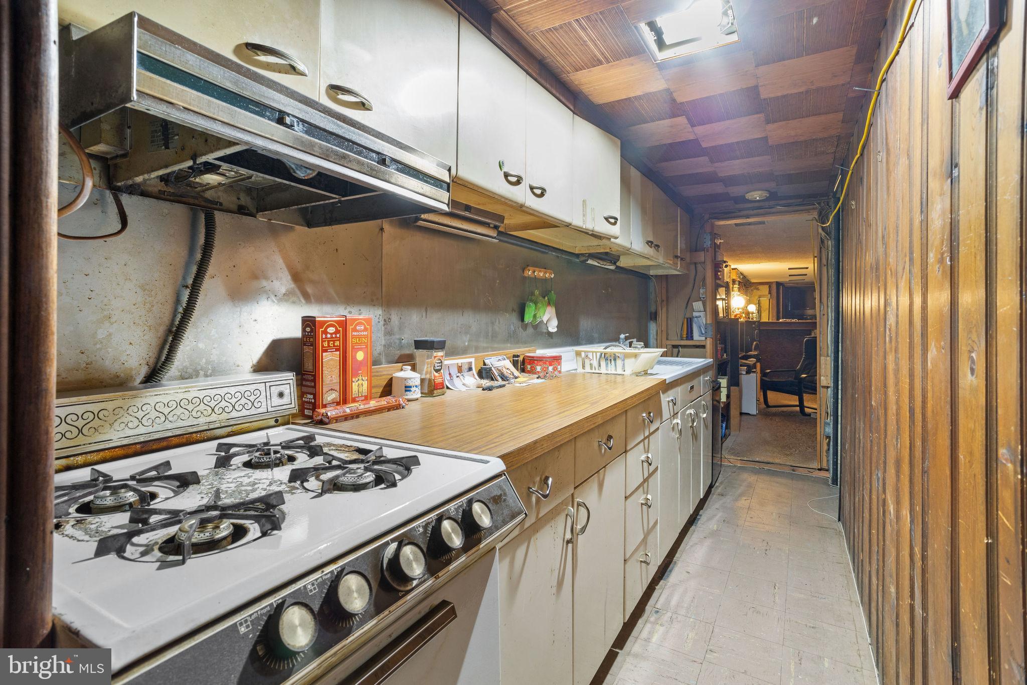 SPRUCE HILL - Residential