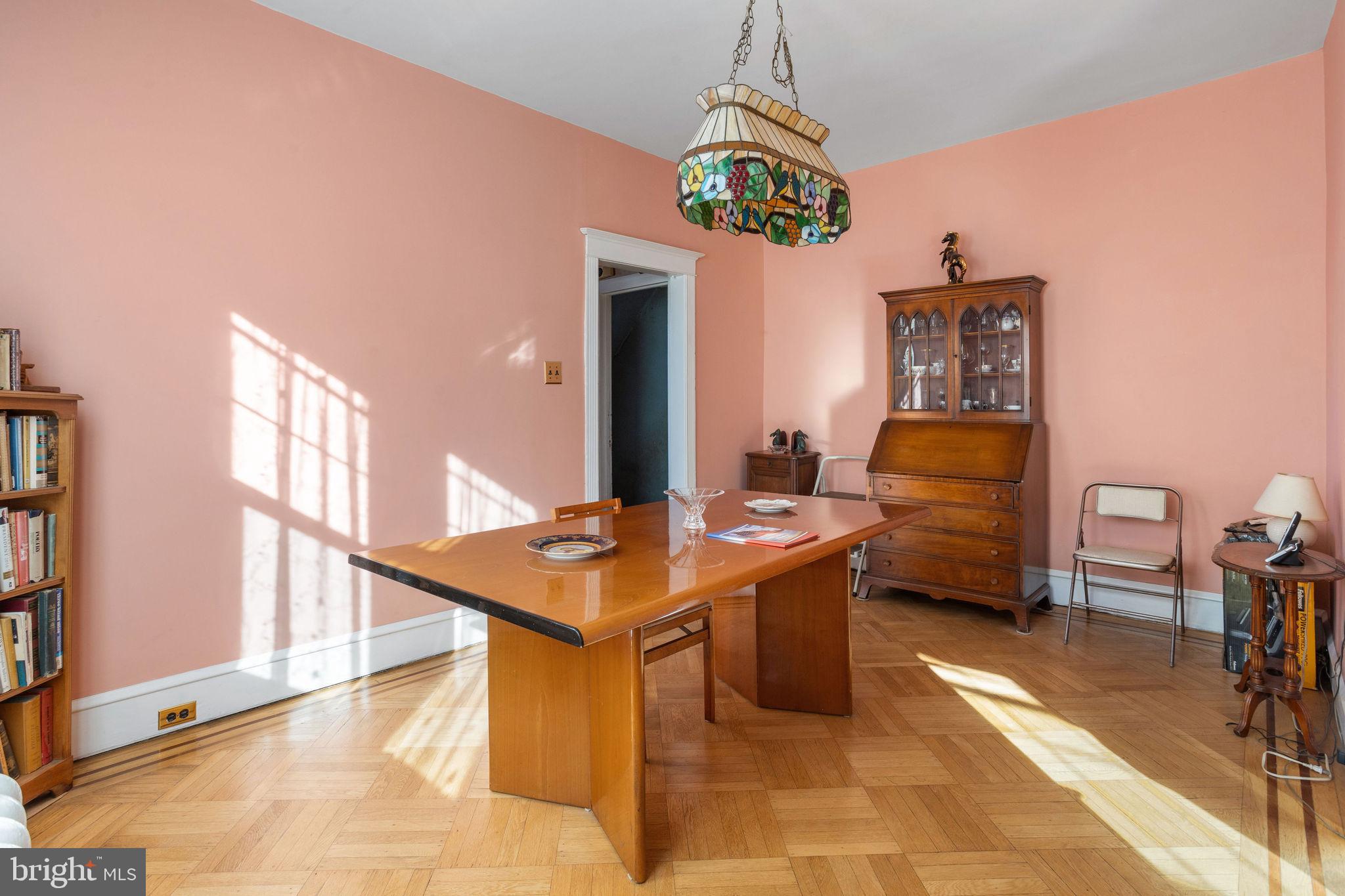 SPRUCE HILL - Residential