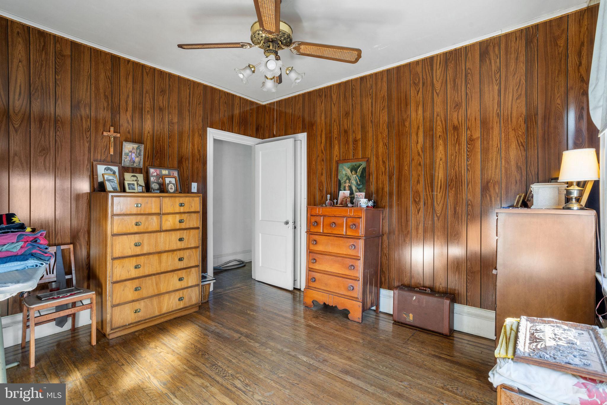 SPRUCE HILL - Residential