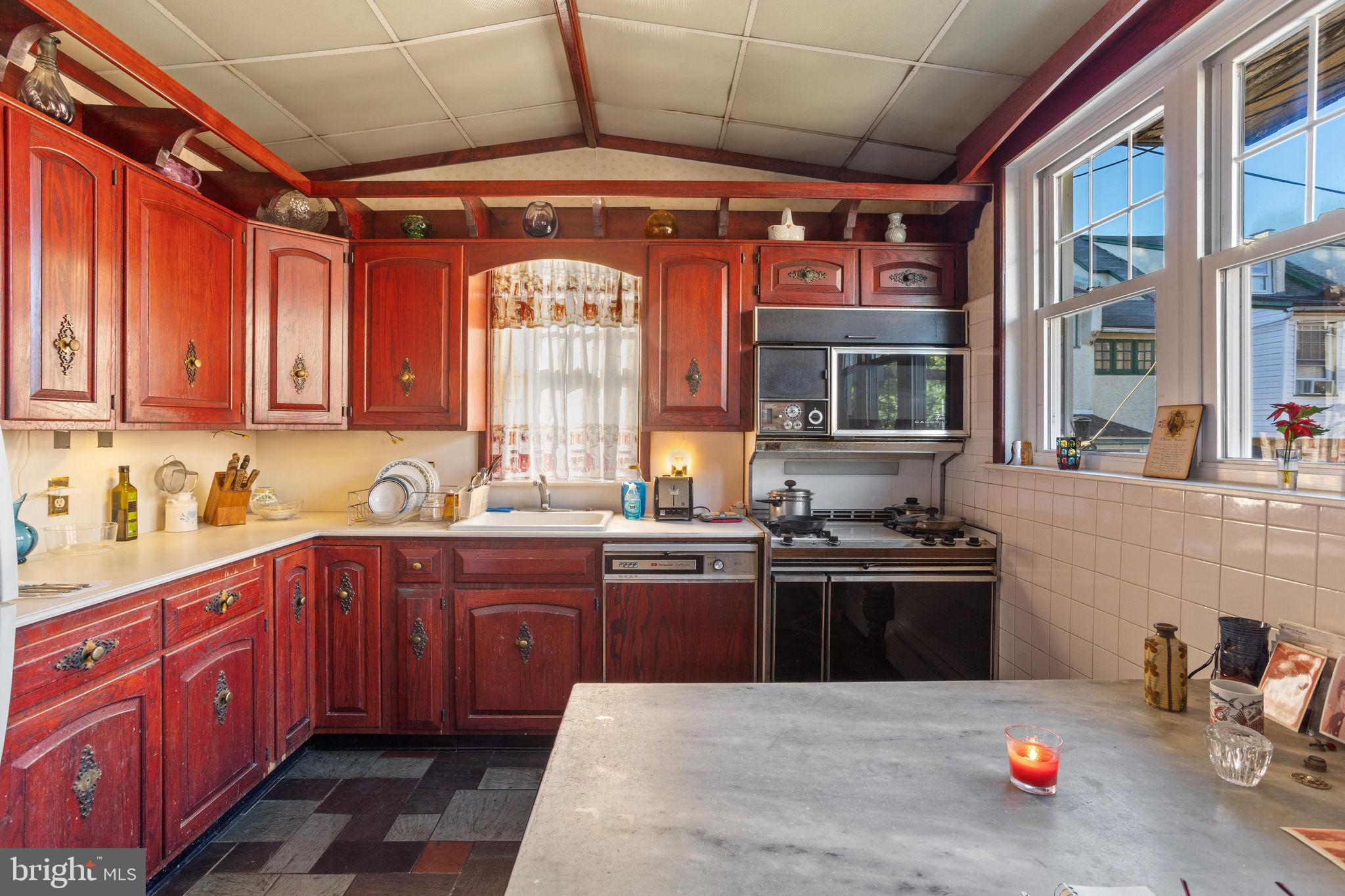 SPRUCE HILL - Residential