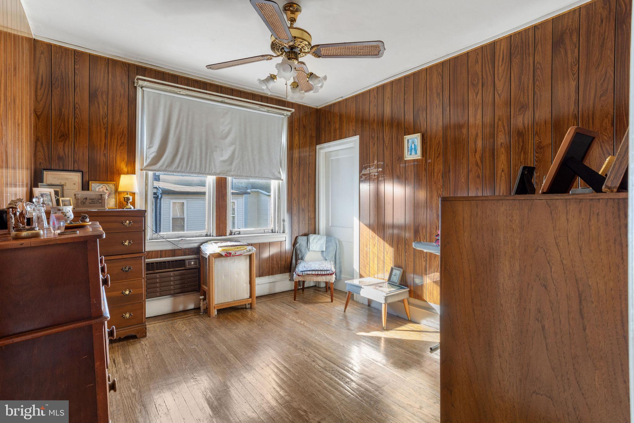 SPRUCE HILL - Residential