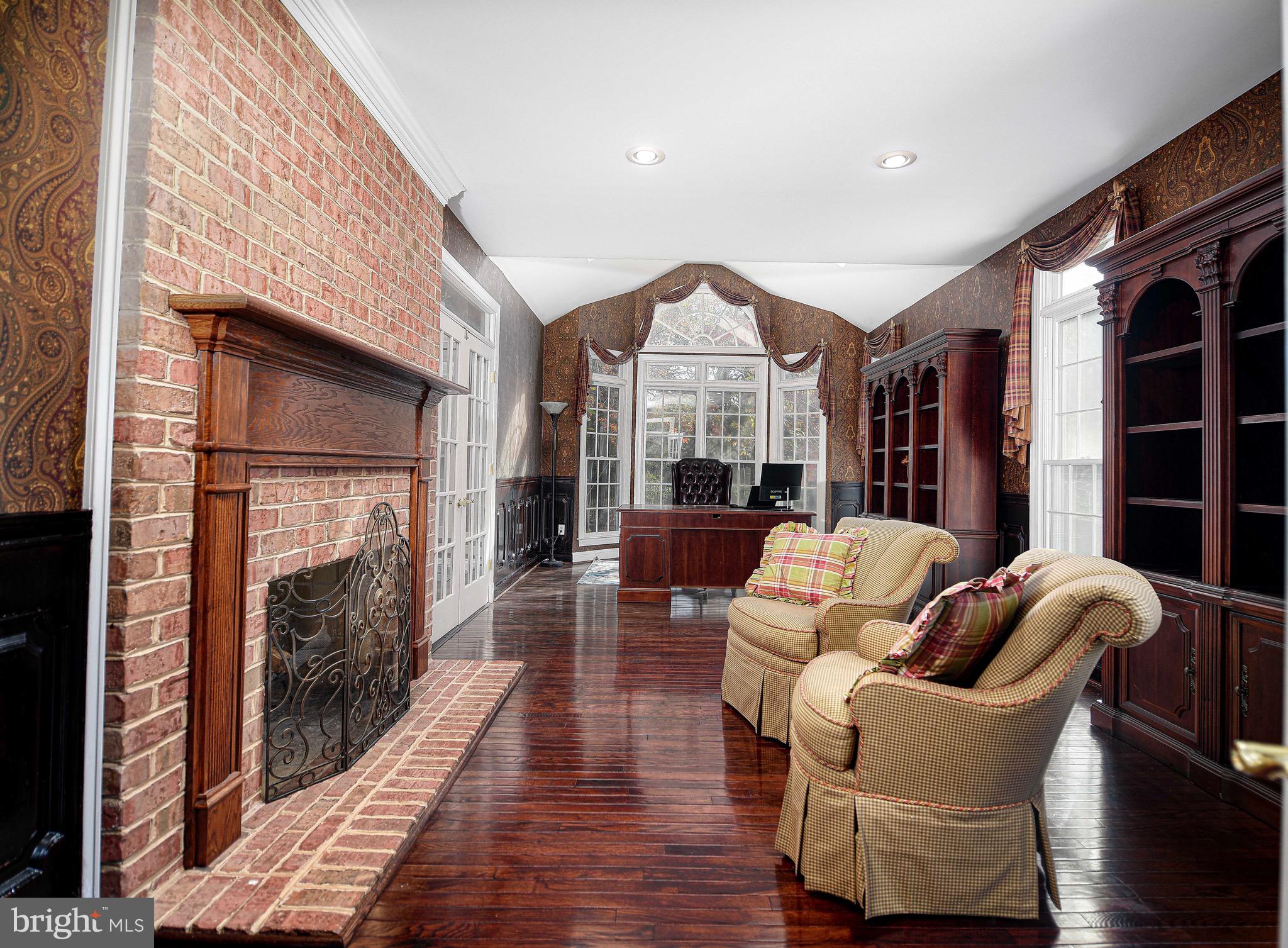 BULLOCK FARM - Residential