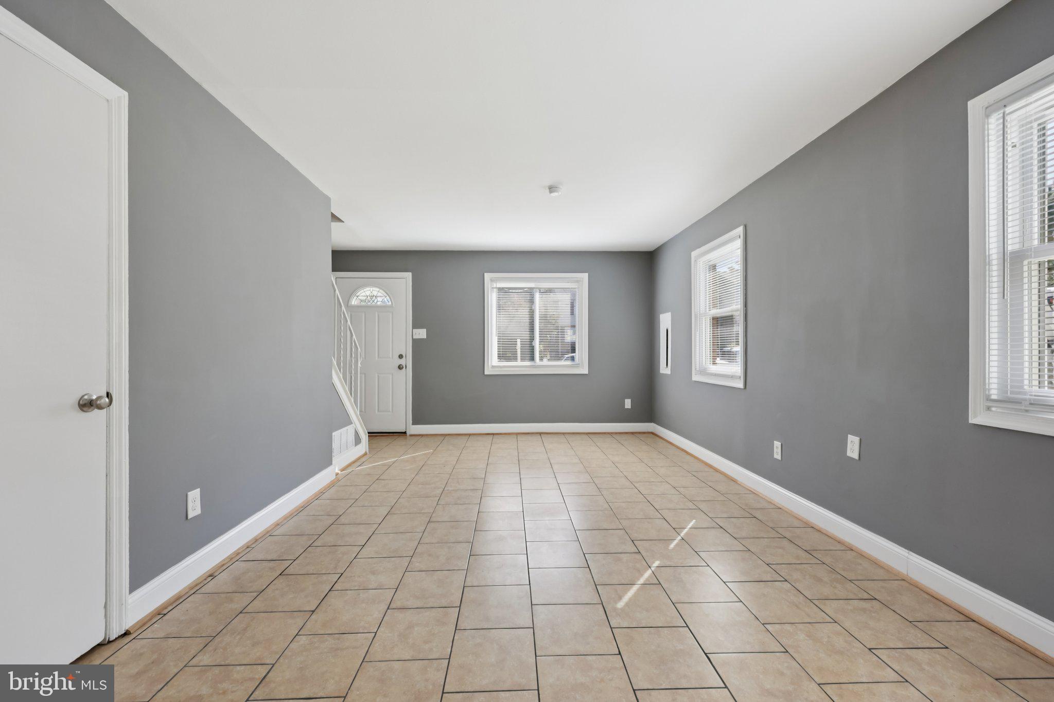 JEFFERSON MANOR - Residential