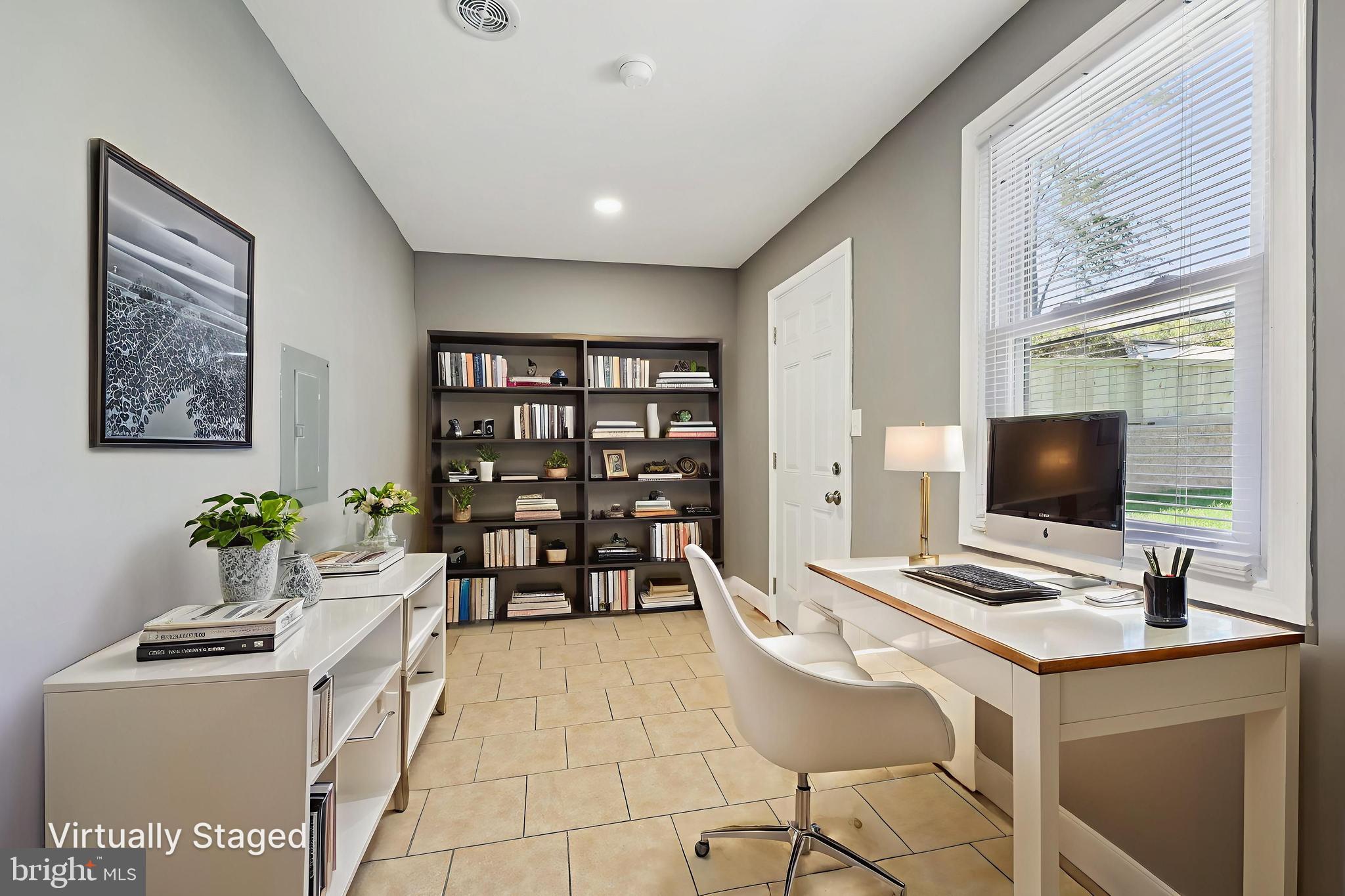 JEFFERSON MANOR - Residential