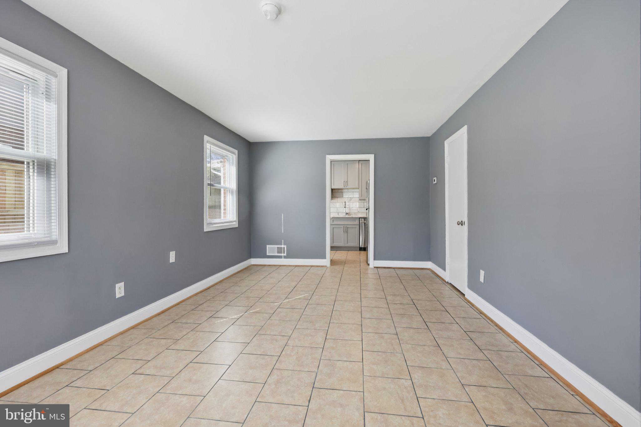 JEFFERSON MANOR - Residential