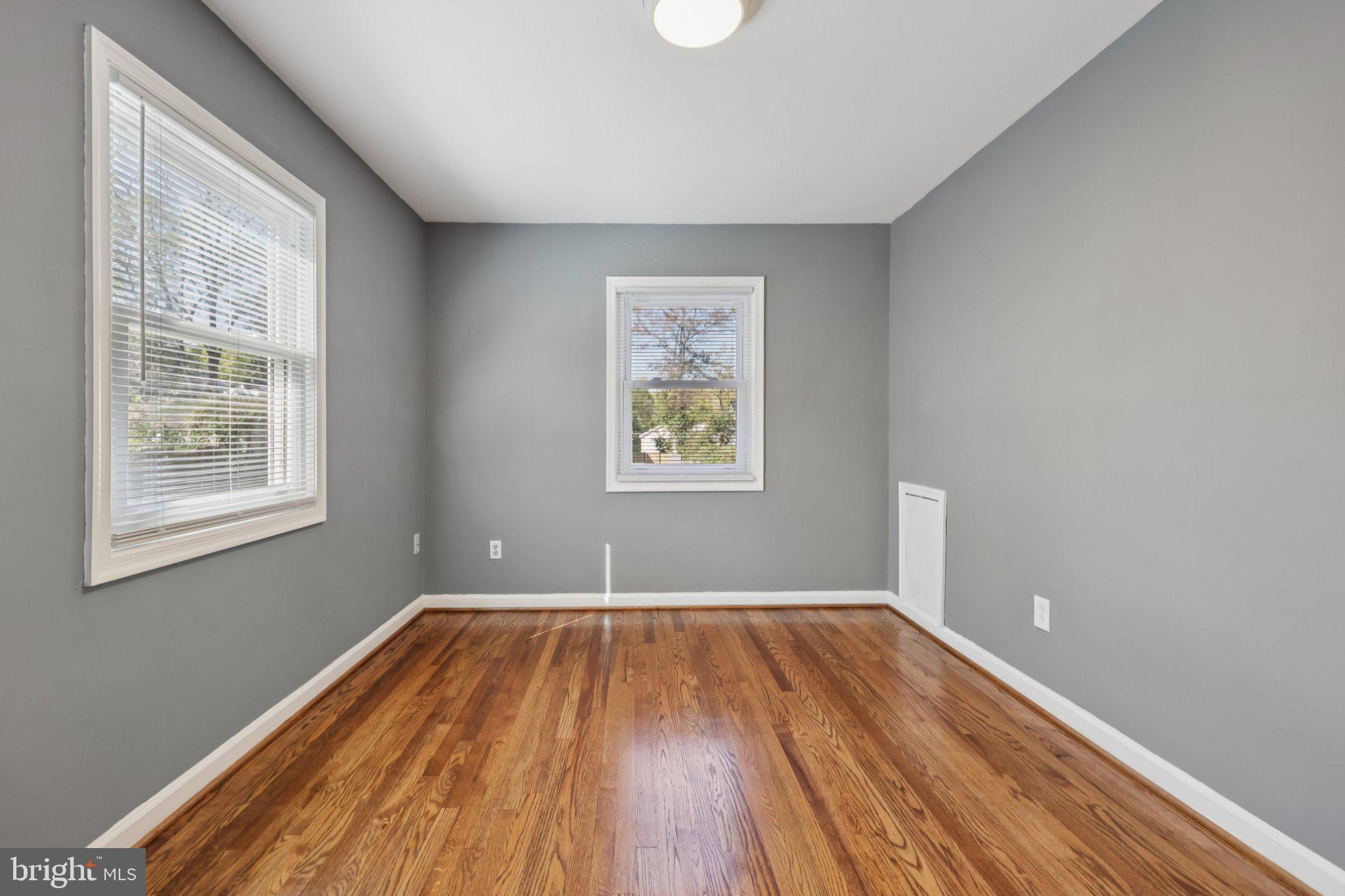 JEFFERSON MANOR - Residential