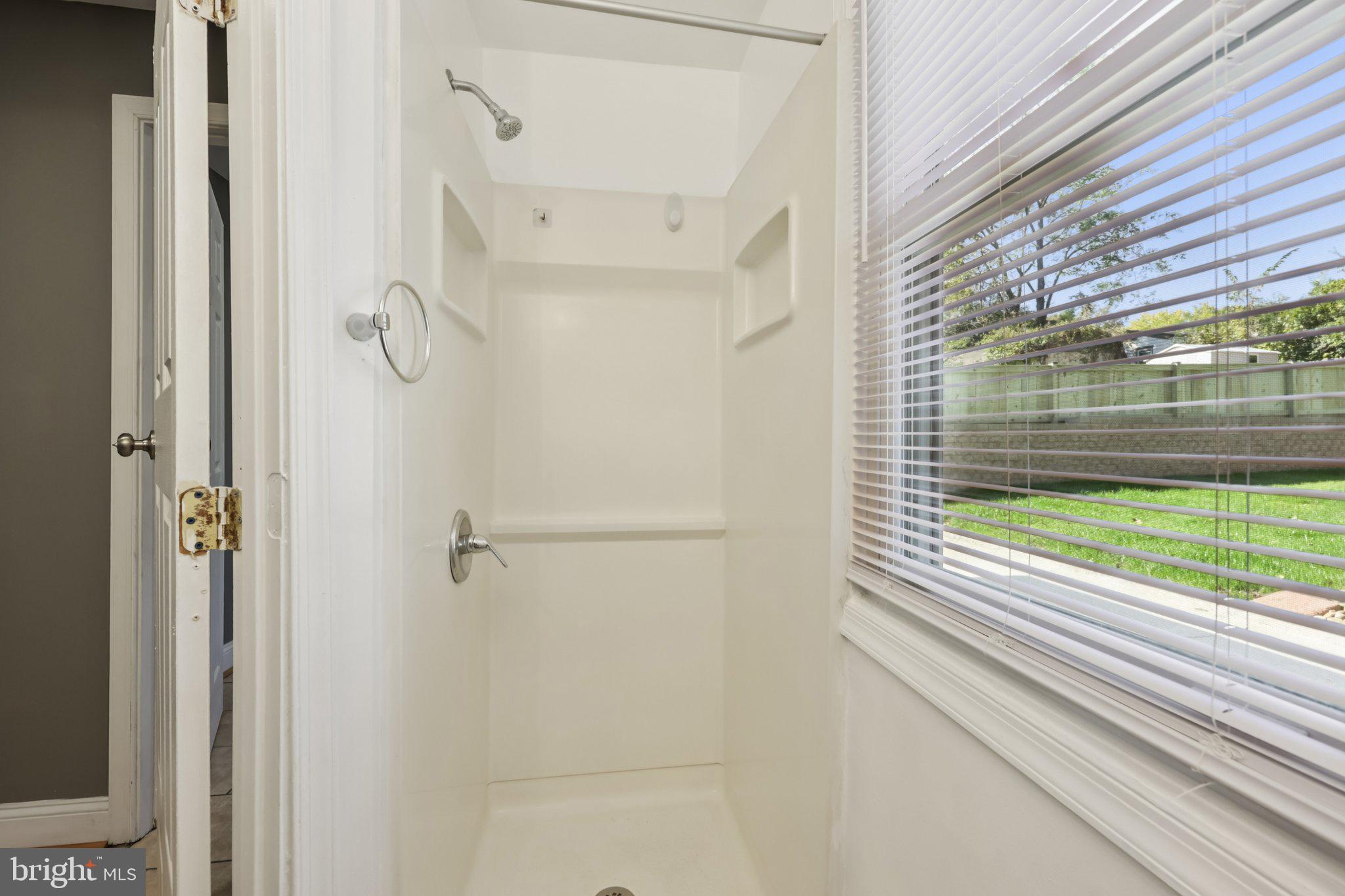 JEFFERSON MANOR - Residential