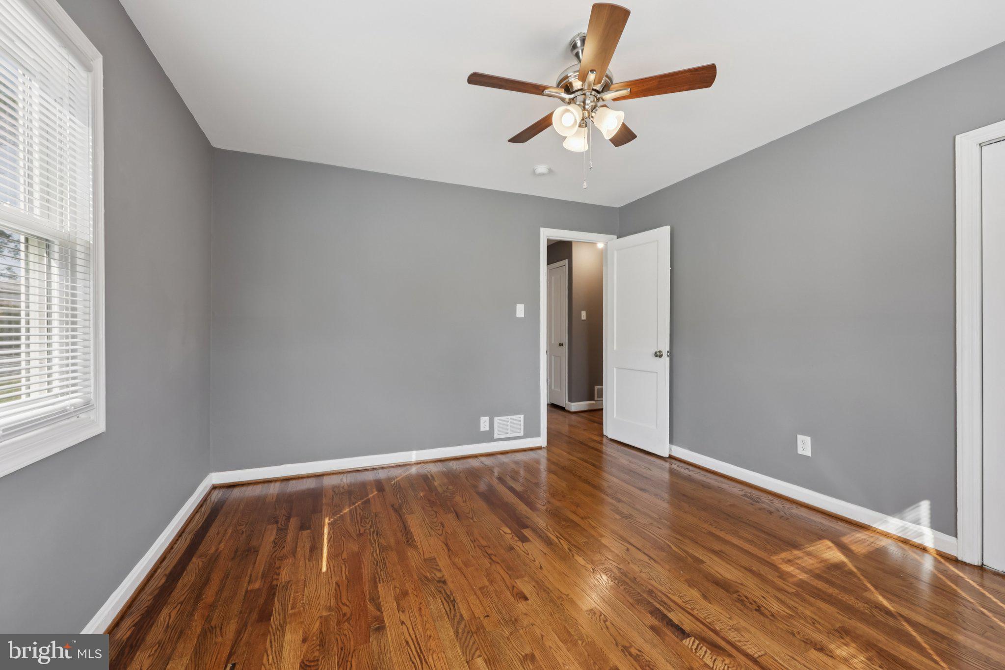 JEFFERSON MANOR - Residential