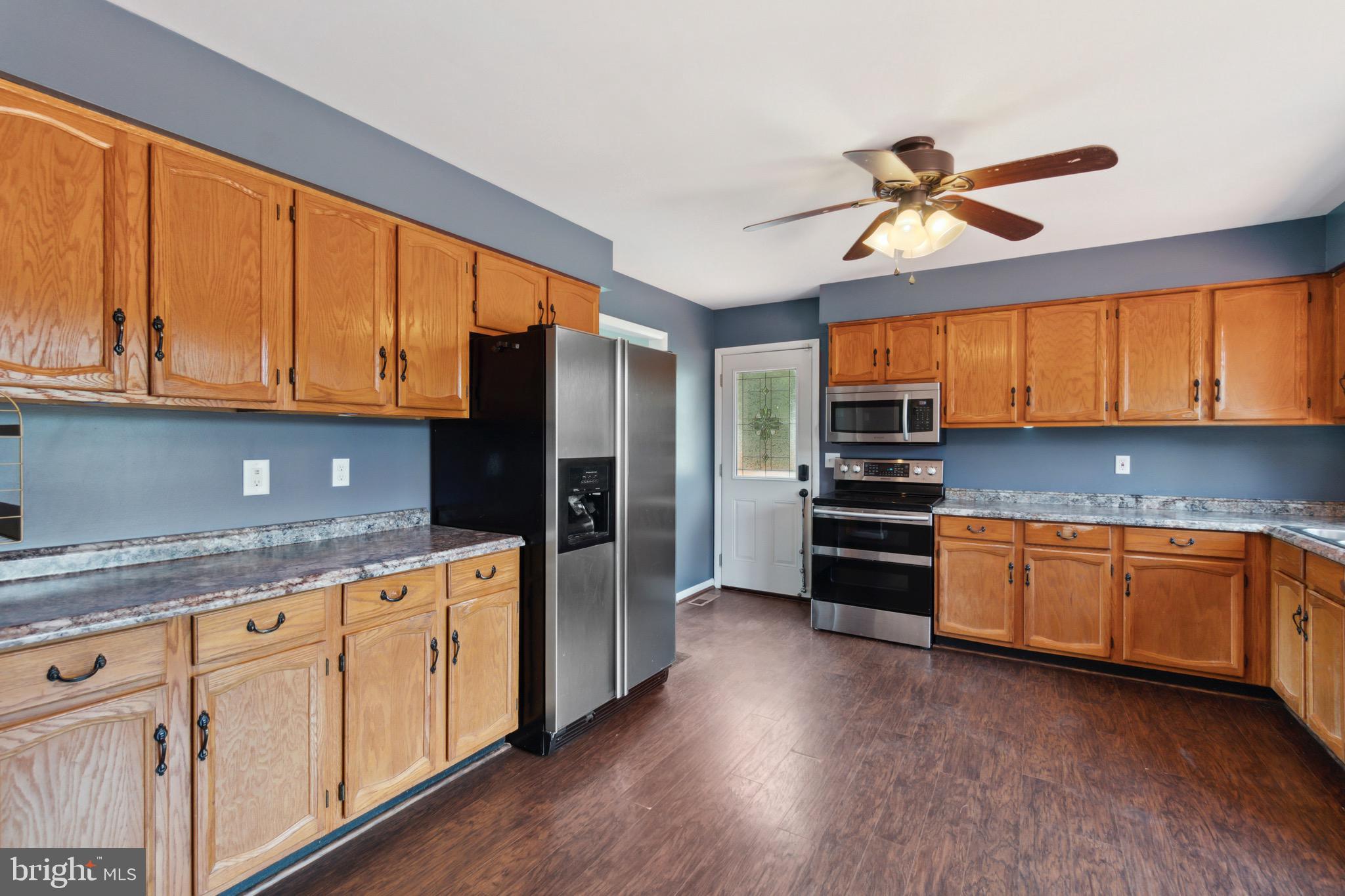 MEADOW RIDGE FARMS - Residential